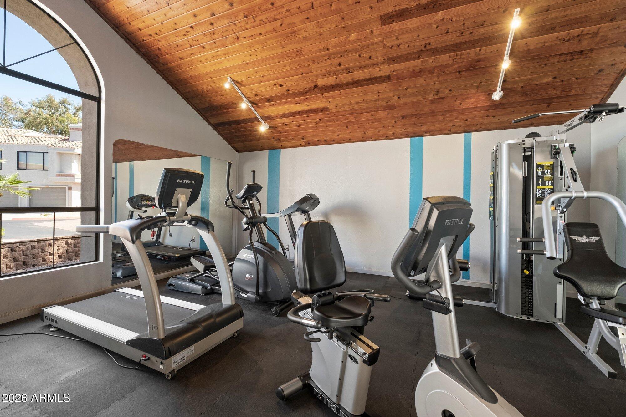 10055 E MOUNTAINVIEW LAKE Drive 1056