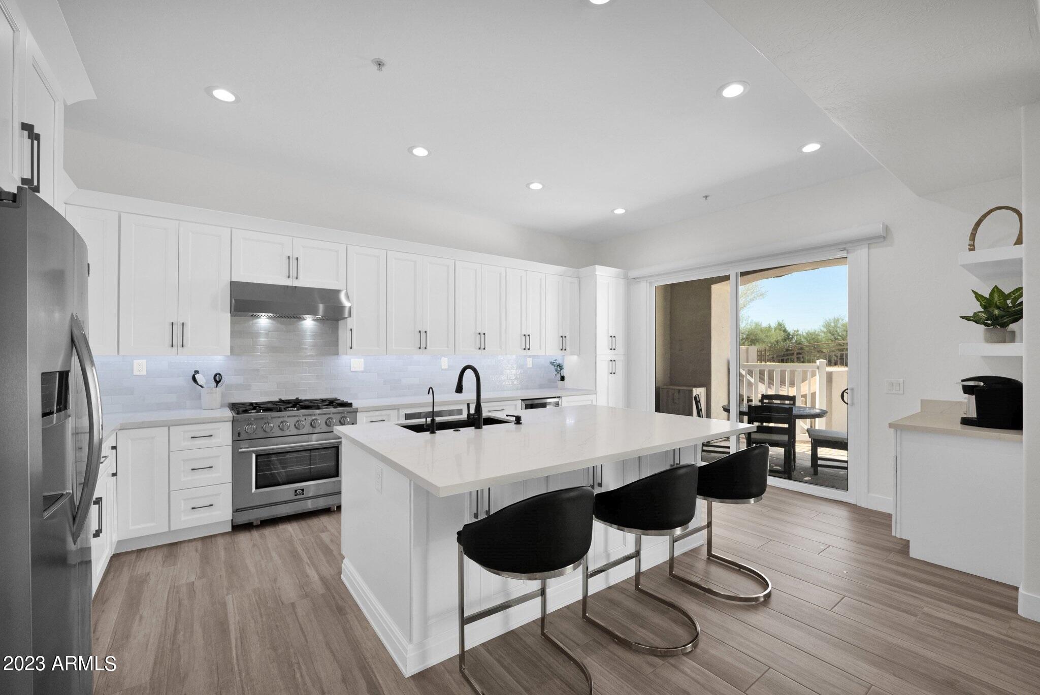 19550 N GRAYHAWK Drive 1092