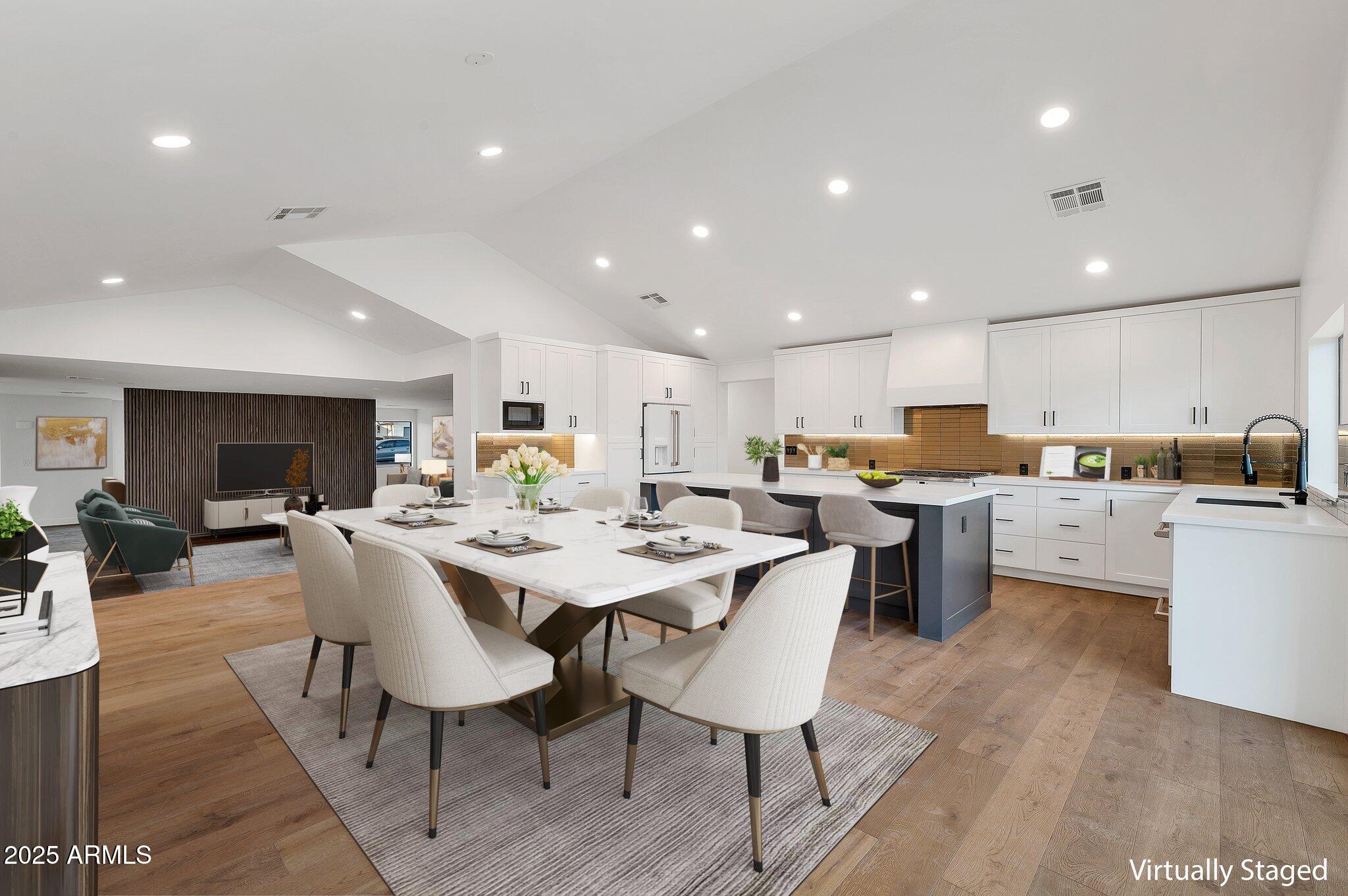 743 E SIERRA VISTA Drive