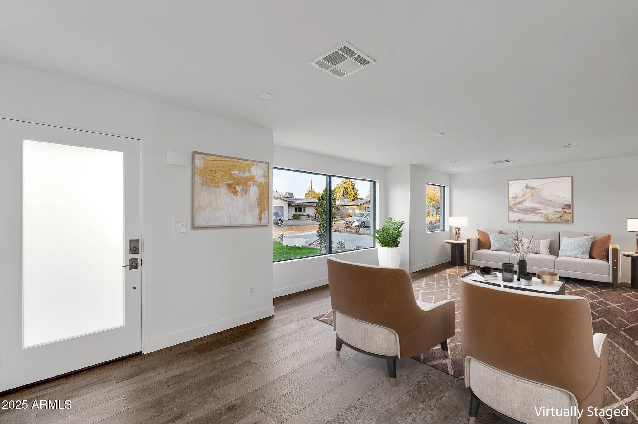 743 E SIERRA VISTA Drive