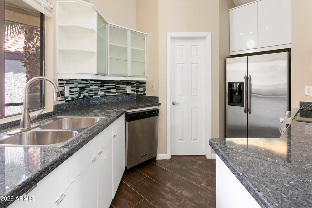 Photo of 10301 N 70th Street #210, Scottsdale, AZ 85253 (MLS # 7092202)
