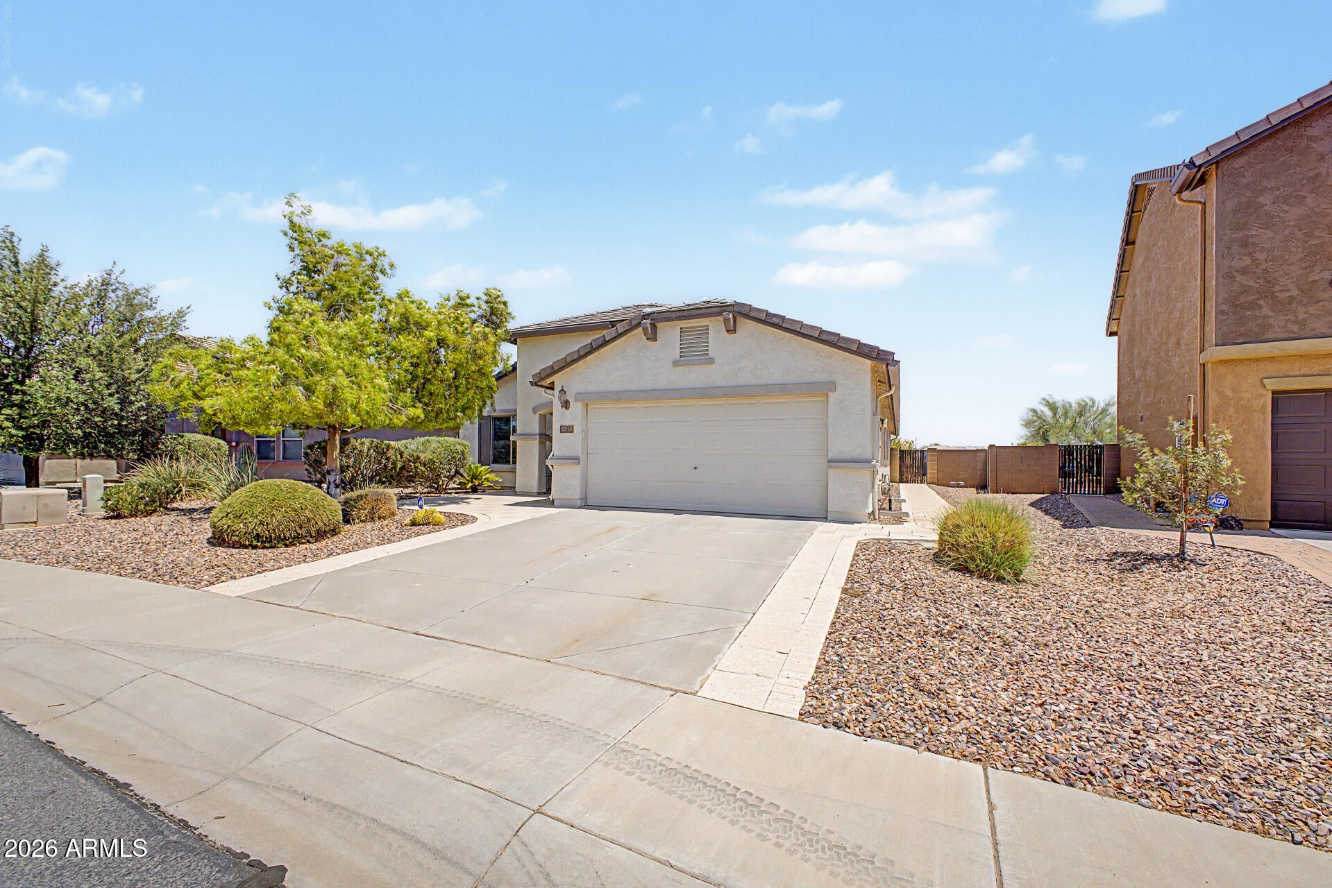 2315 N DAISY Drive