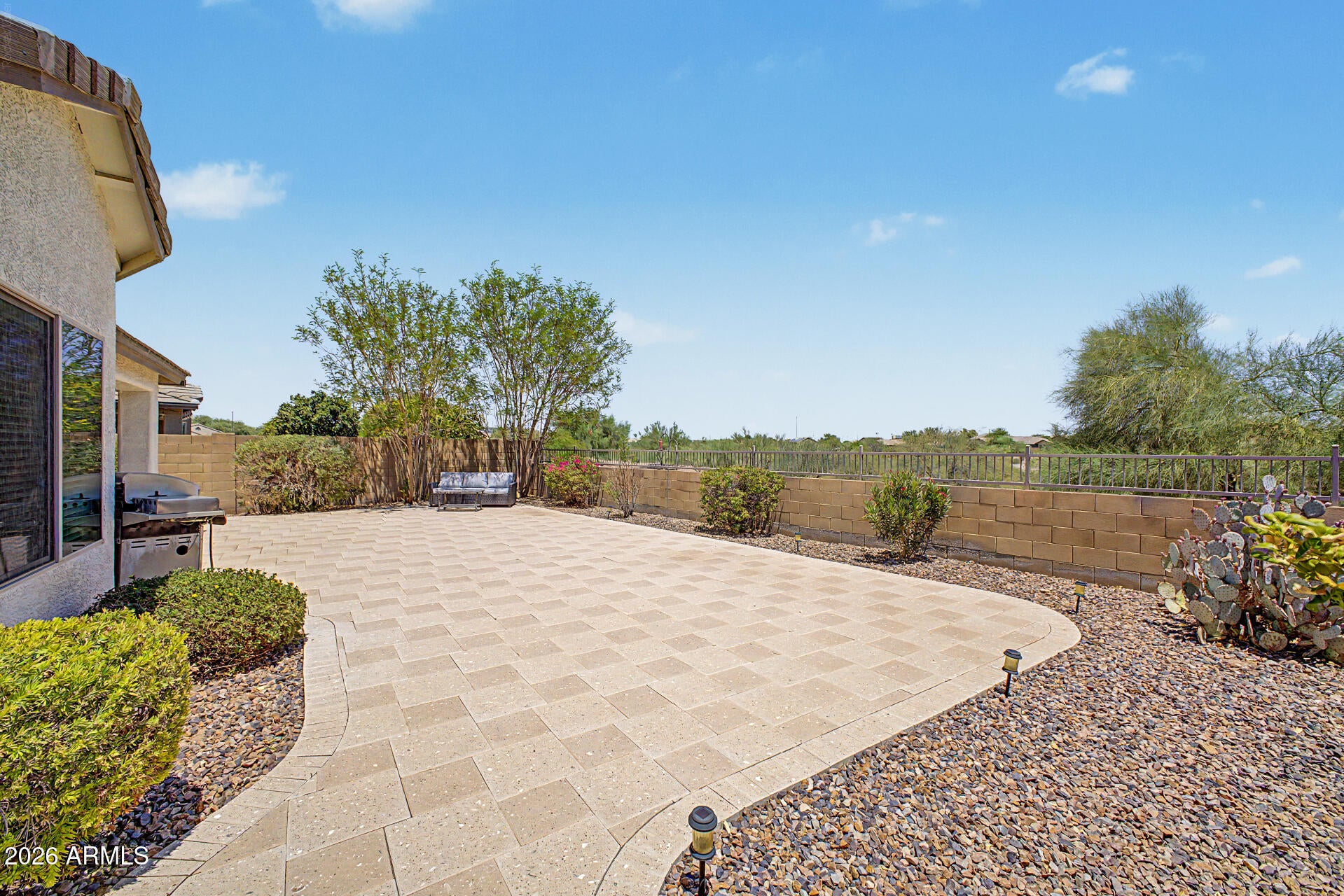 2315 N DAISY Drive