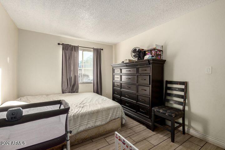 8001 W COLLEGE Drive