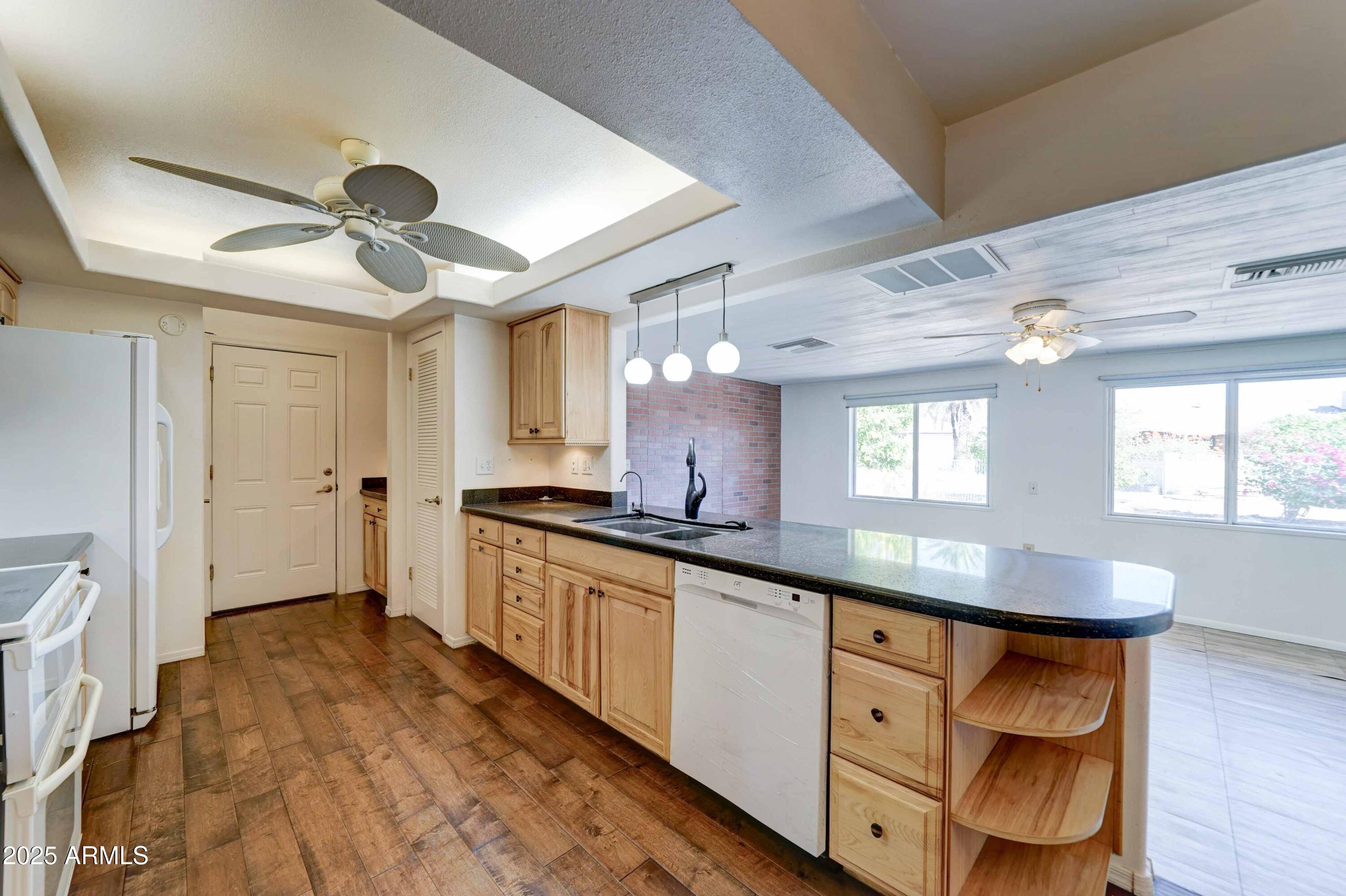 14439 N SUN VALLEY Drive