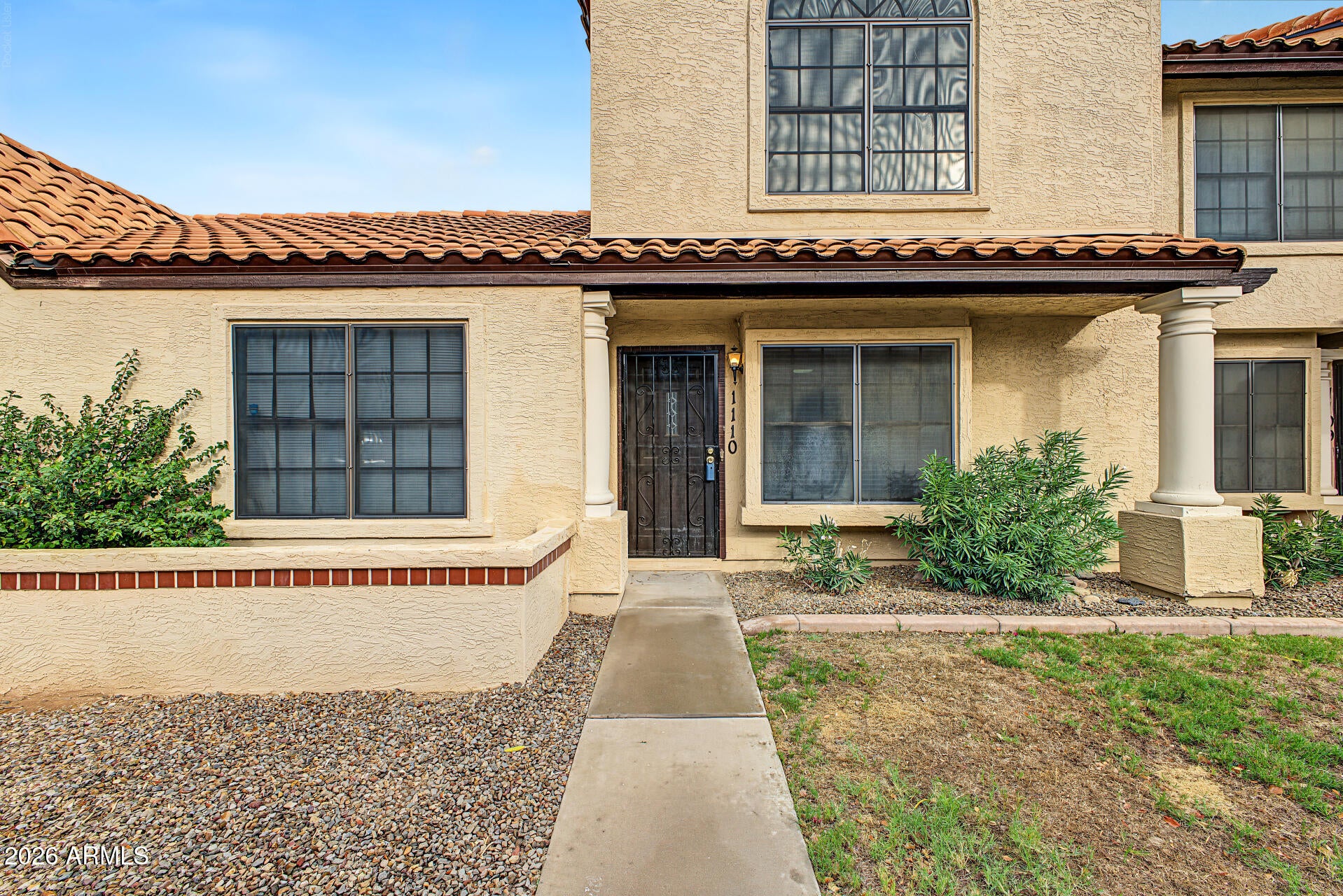 921 W University Drive 1110