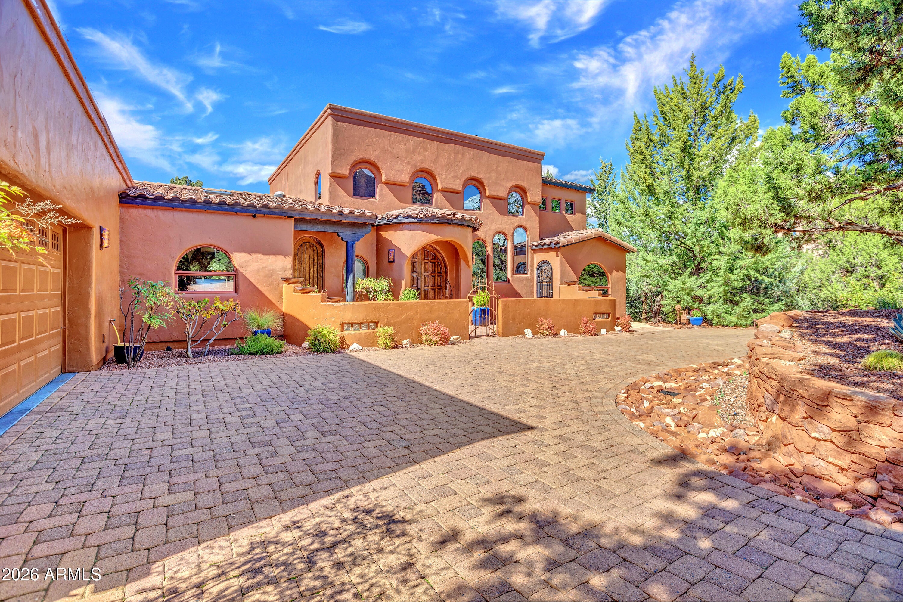 809 W CHAPEL Road