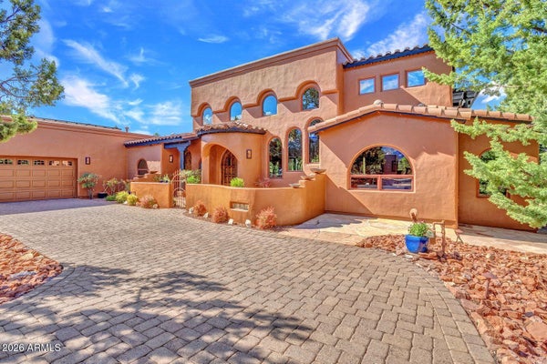 809 W CHAPEL RD, SEDONA, AZ 86336 - Image f1f2b60d6ff60eaa34031becf1a0042f/3857636328