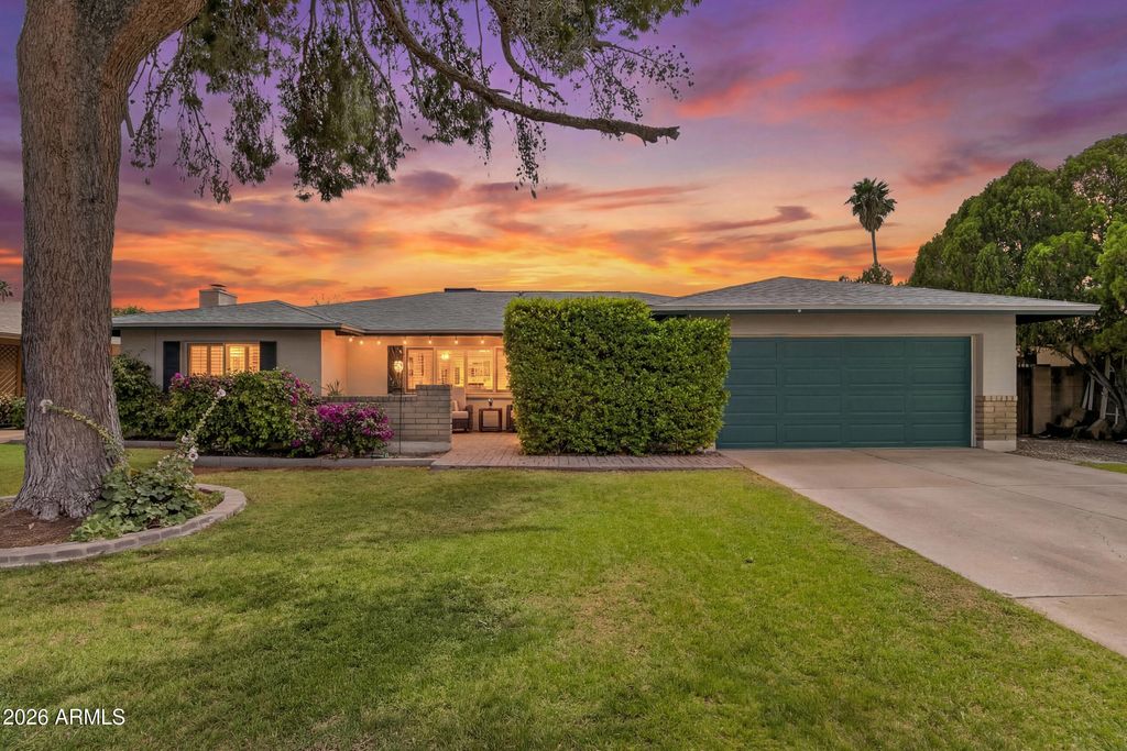 Photo of 1409 E Watson Drive, Tempe, AZ 85283 (MLS # 7016474)