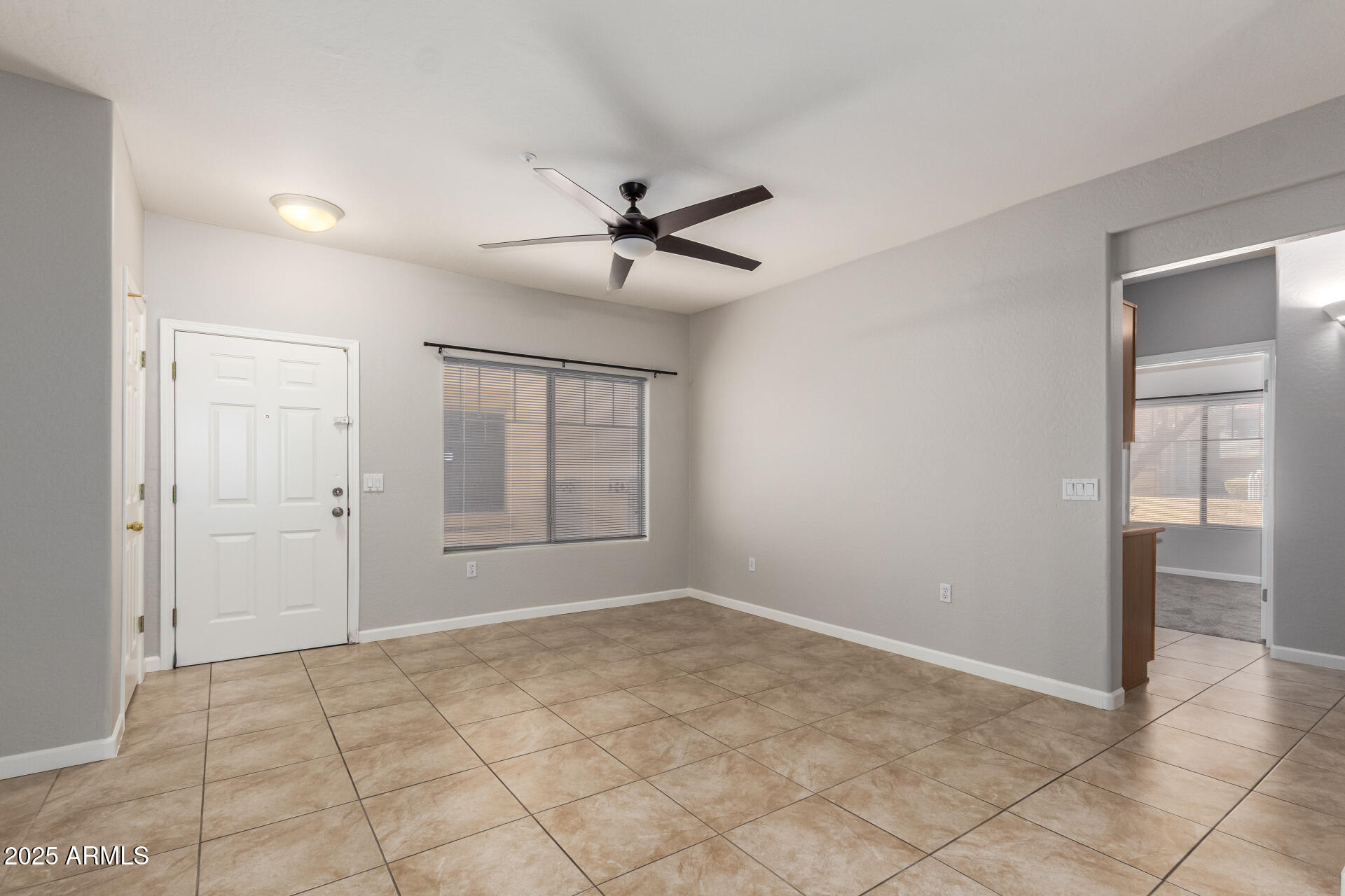 525 N MILLER Road 142