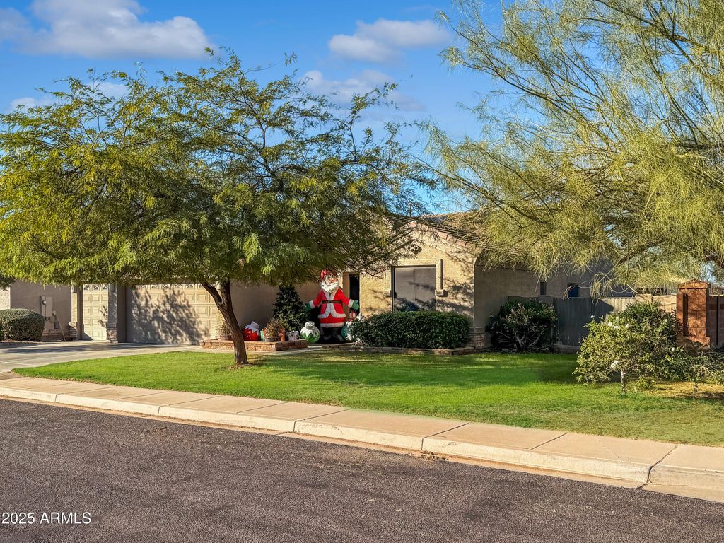 Photo of 1386 E Avenida Isabela, Casa Grande, AZ 85122 (MLS # 6951788)