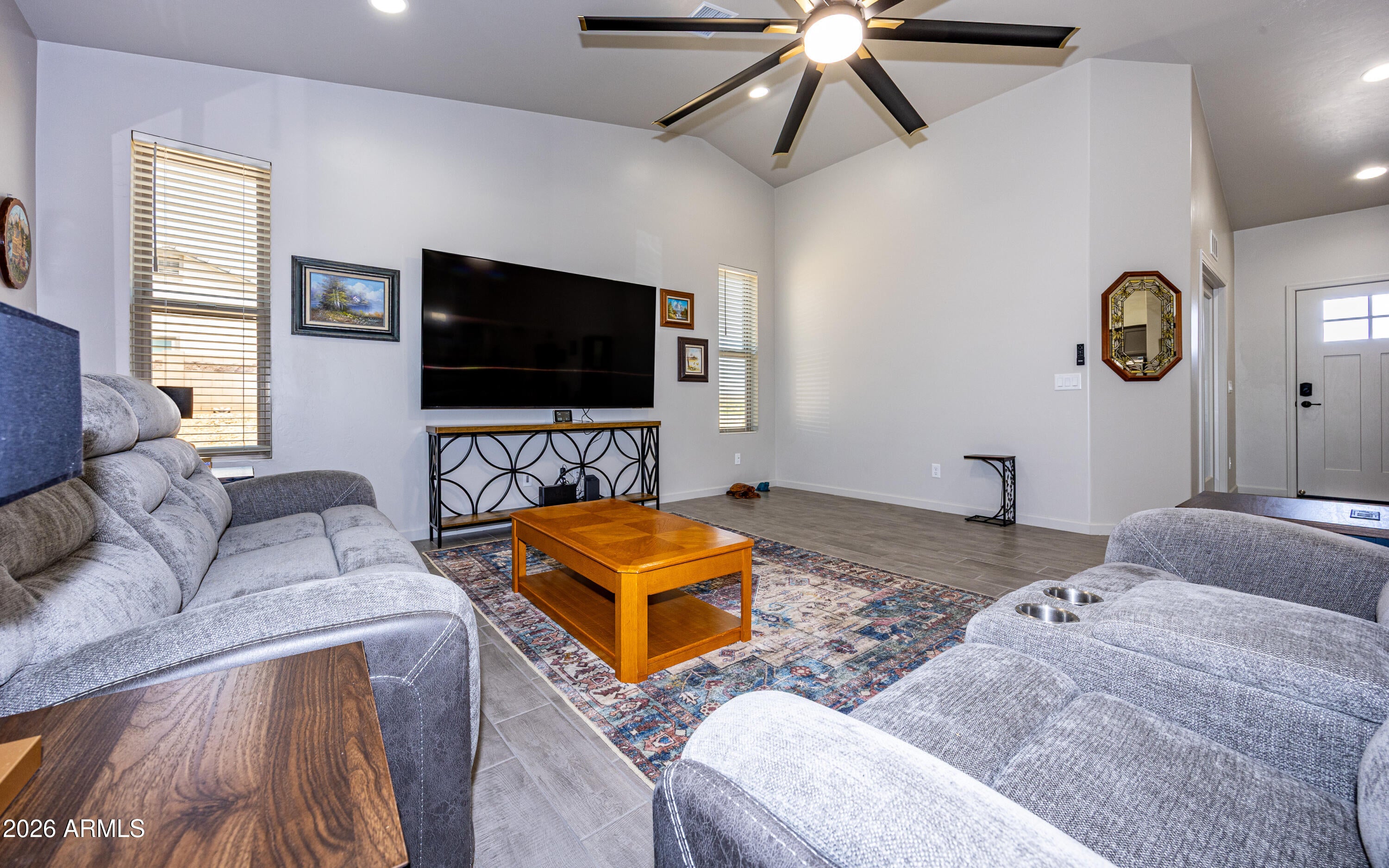 10118 S VAQUERO Lane