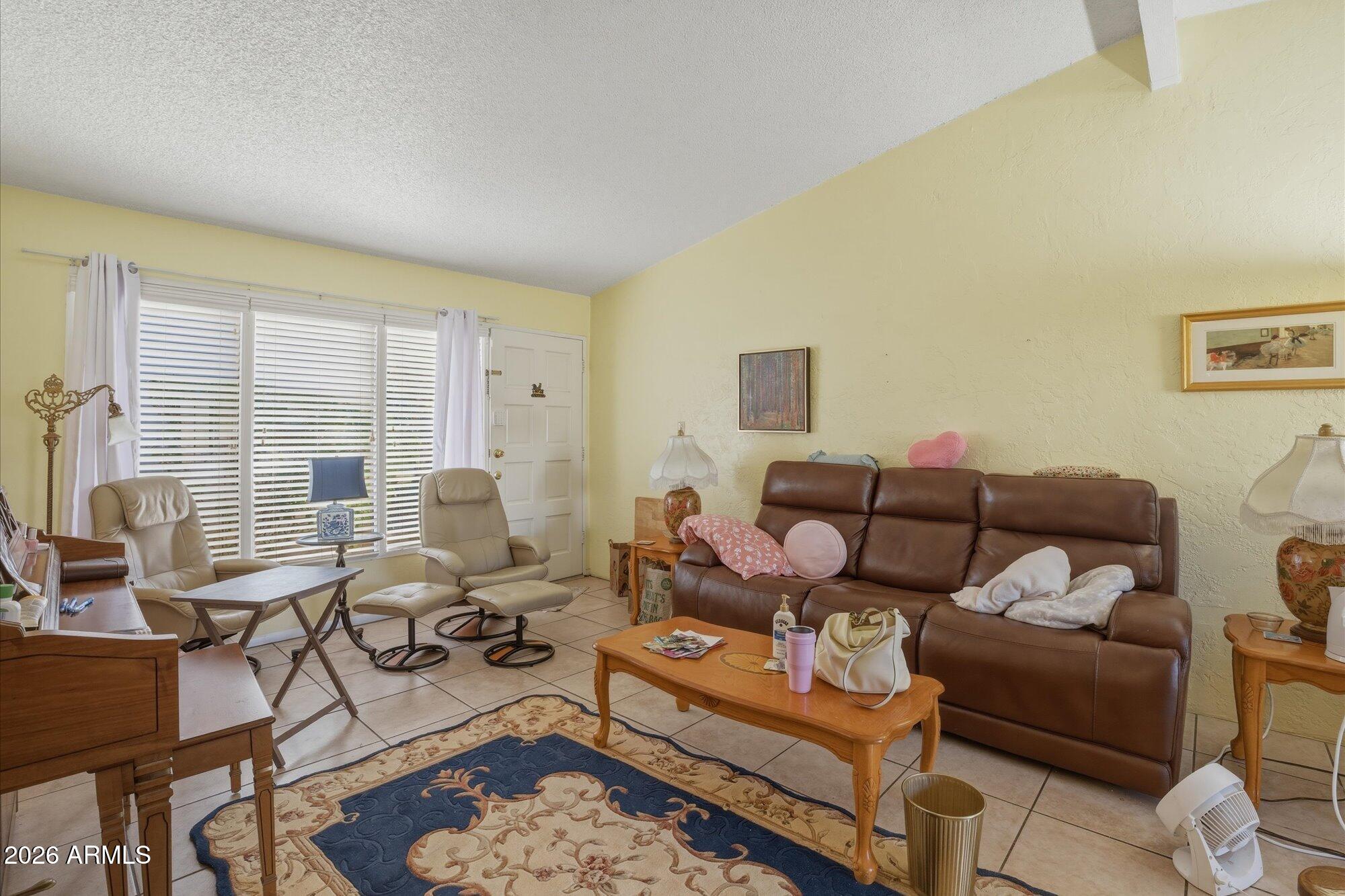 1320 E BETHANY HOME Road 86