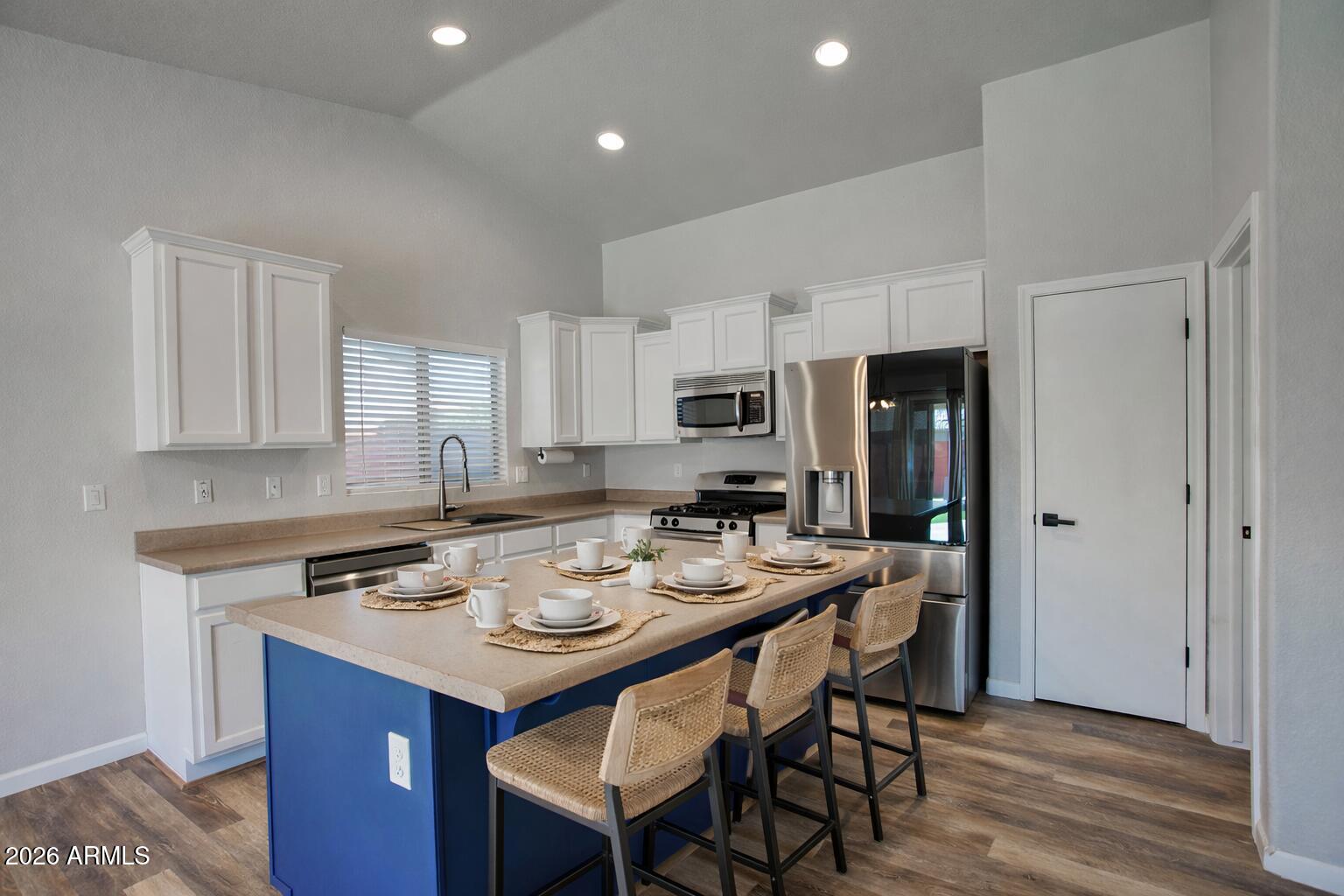 3771 E ELMINGTON Circle