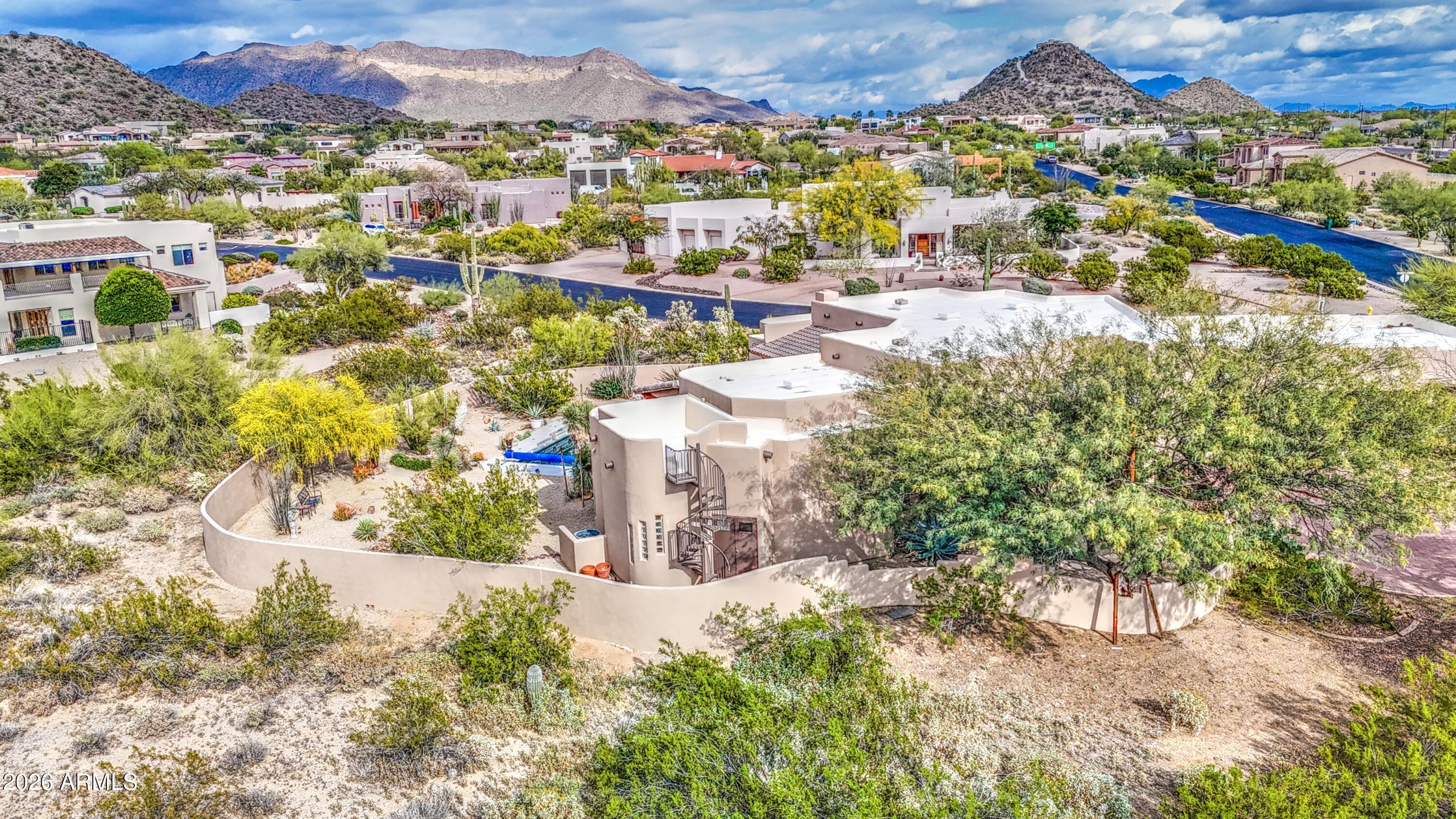 THUNDER MOUNTAIN - Residential