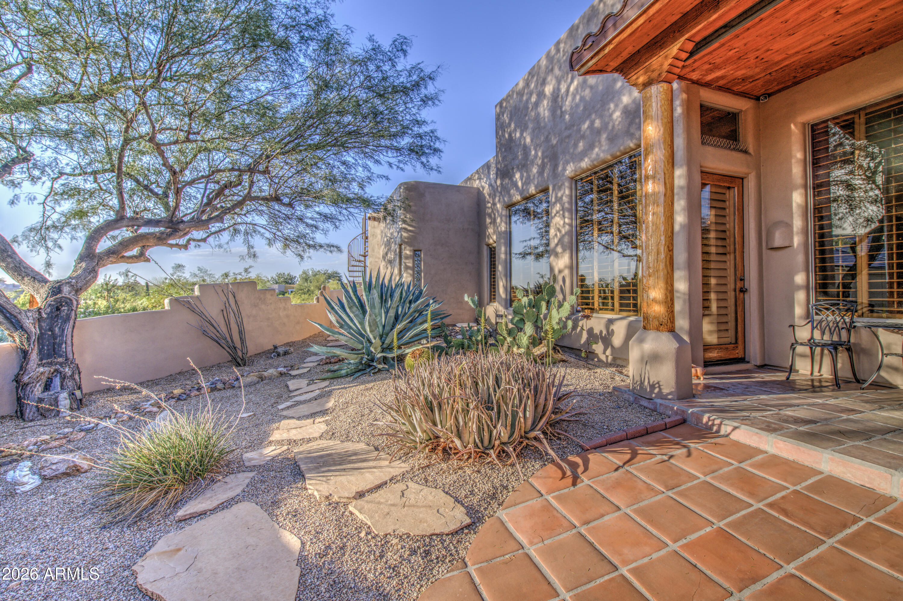 THUNDER MOUNTAIN - Residential