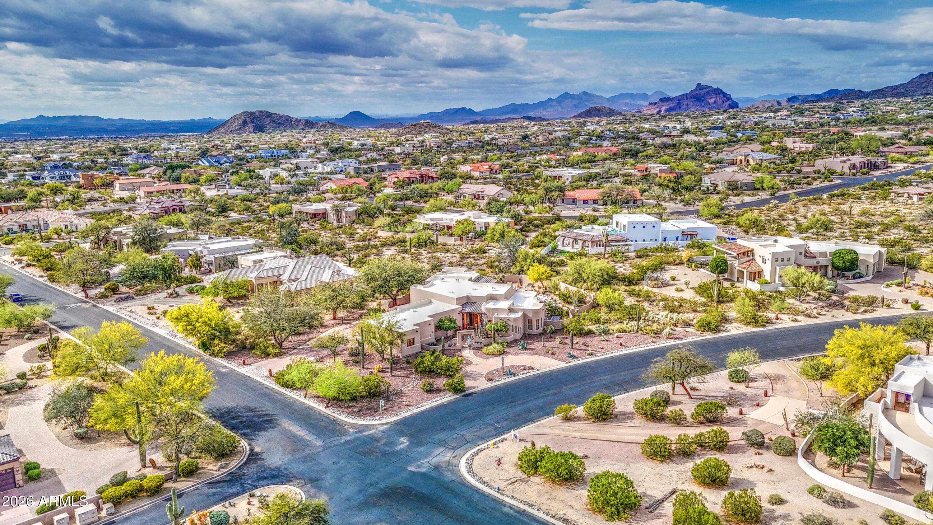 THUNDER MOUNTAIN - Residential