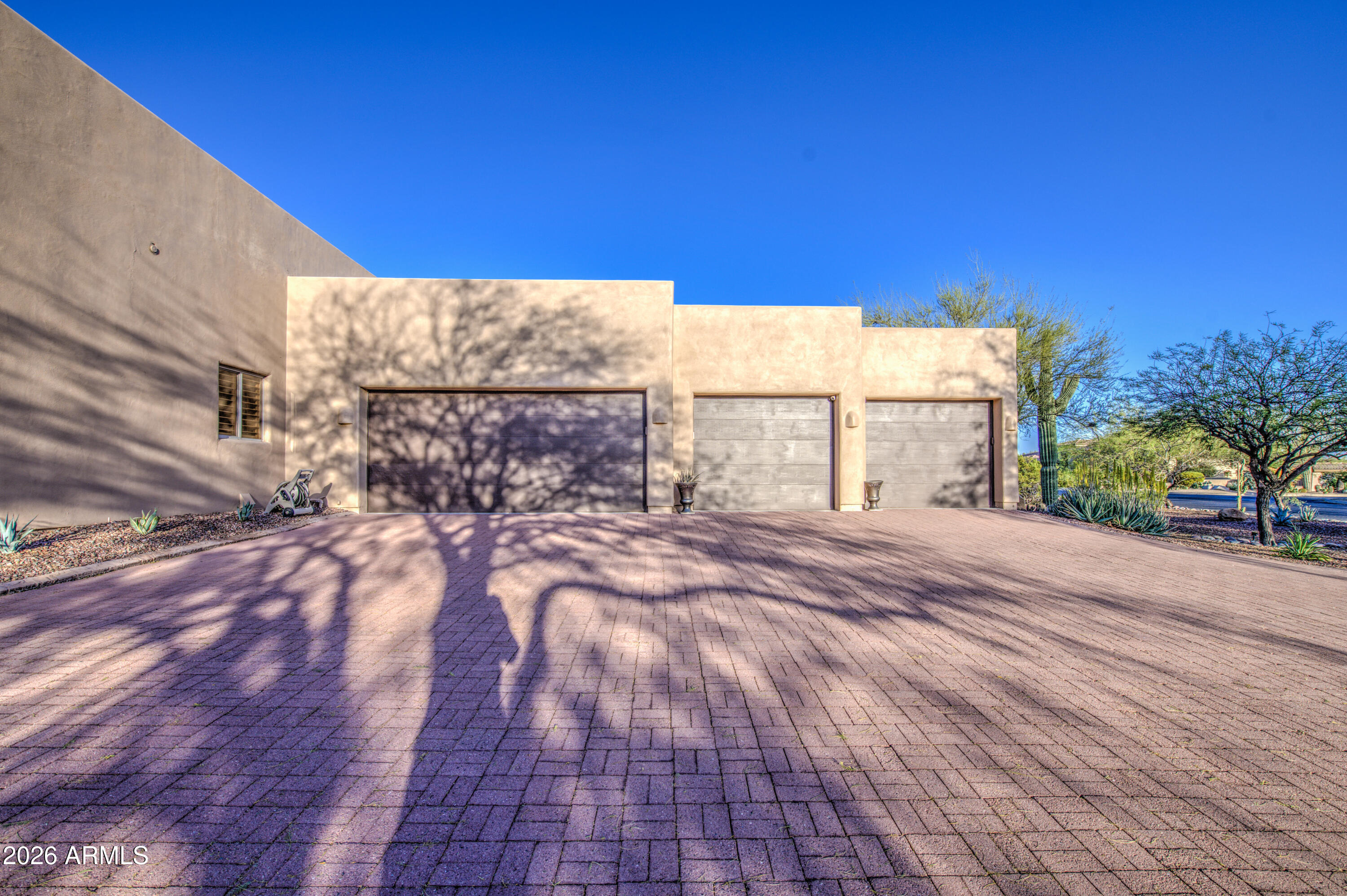 THUNDER MOUNTAIN - Residential