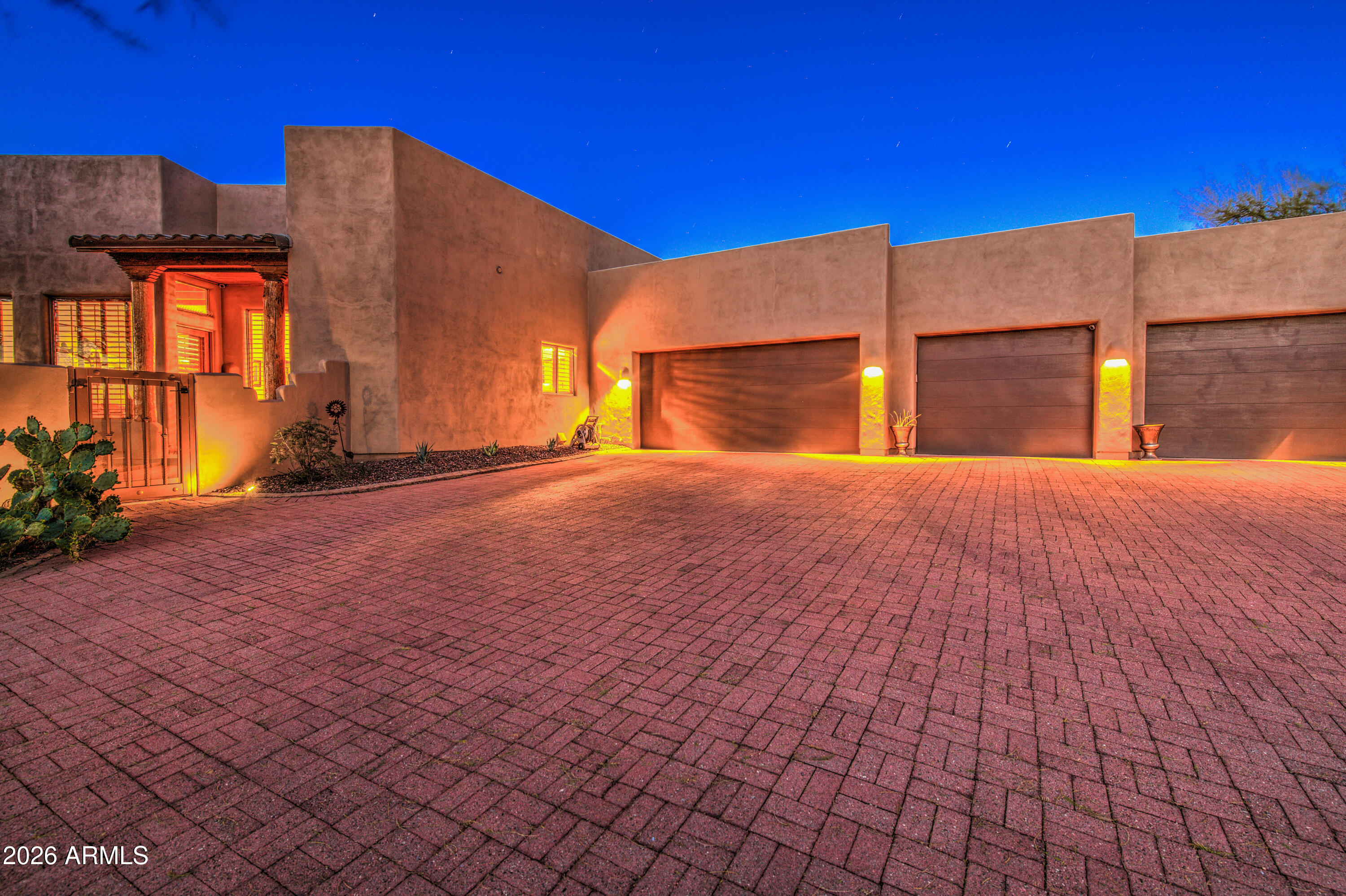 THUNDER MOUNTAIN - Residential