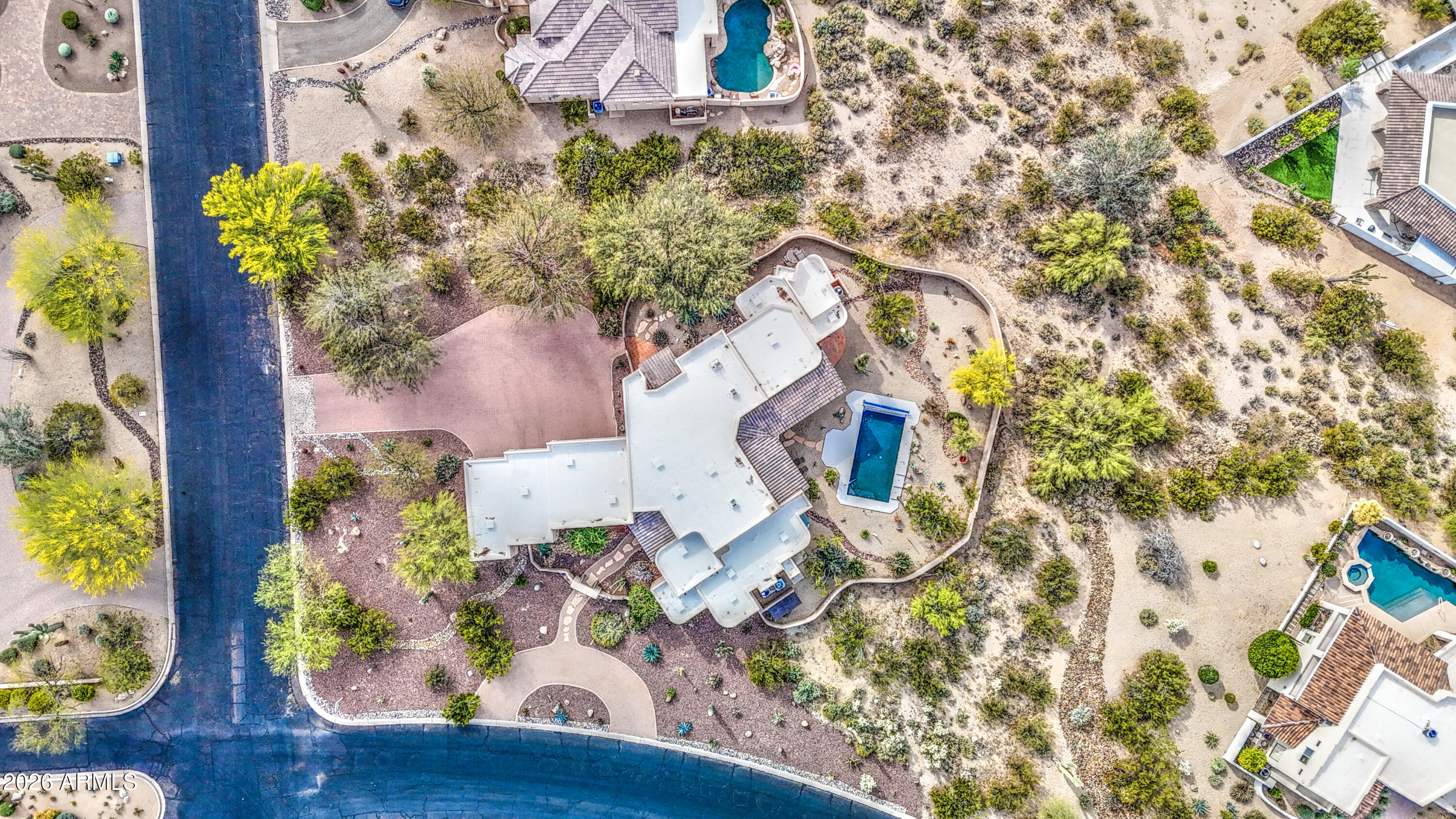 THUNDER MOUNTAIN - Residential