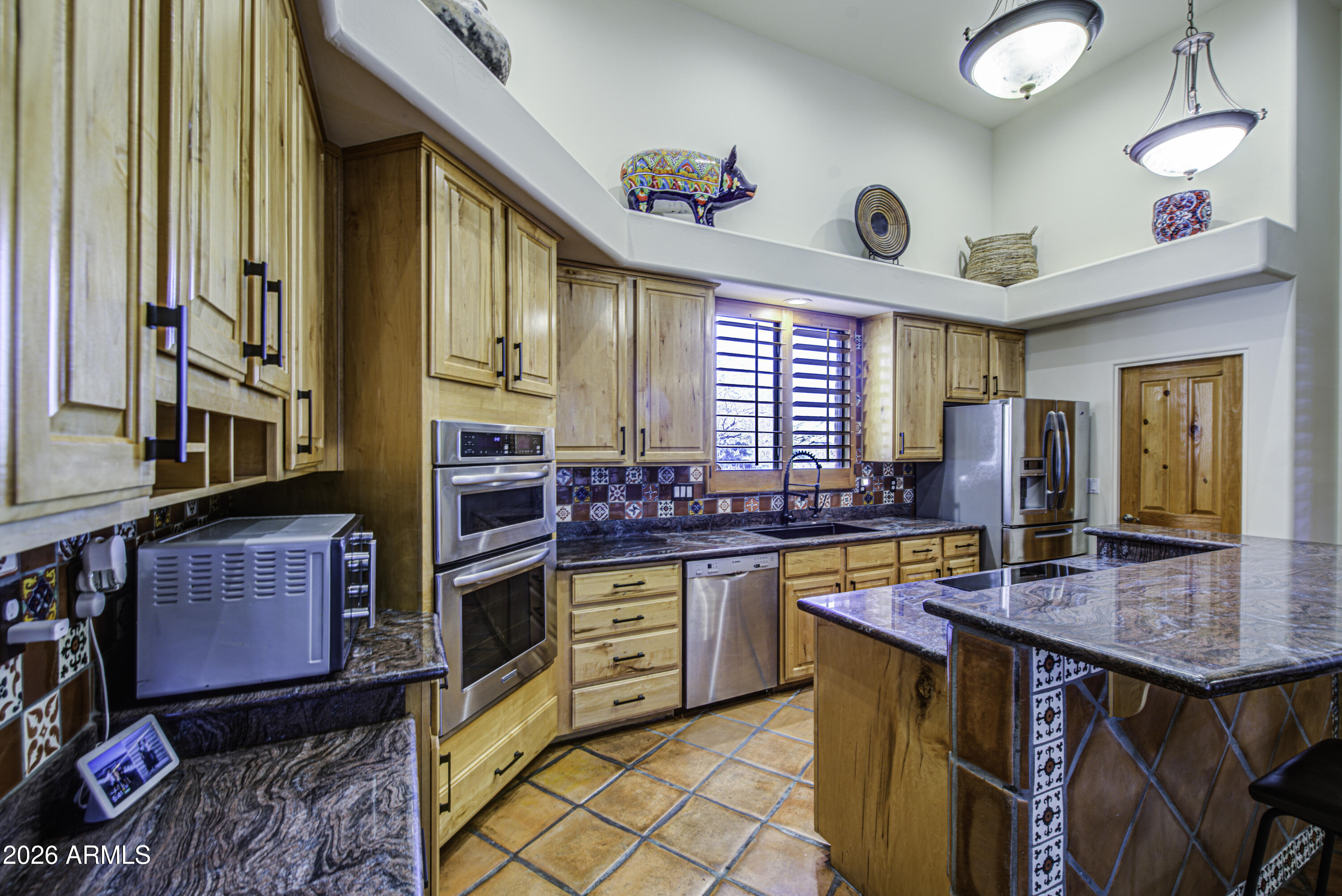 THUNDER MOUNTAIN - Residential