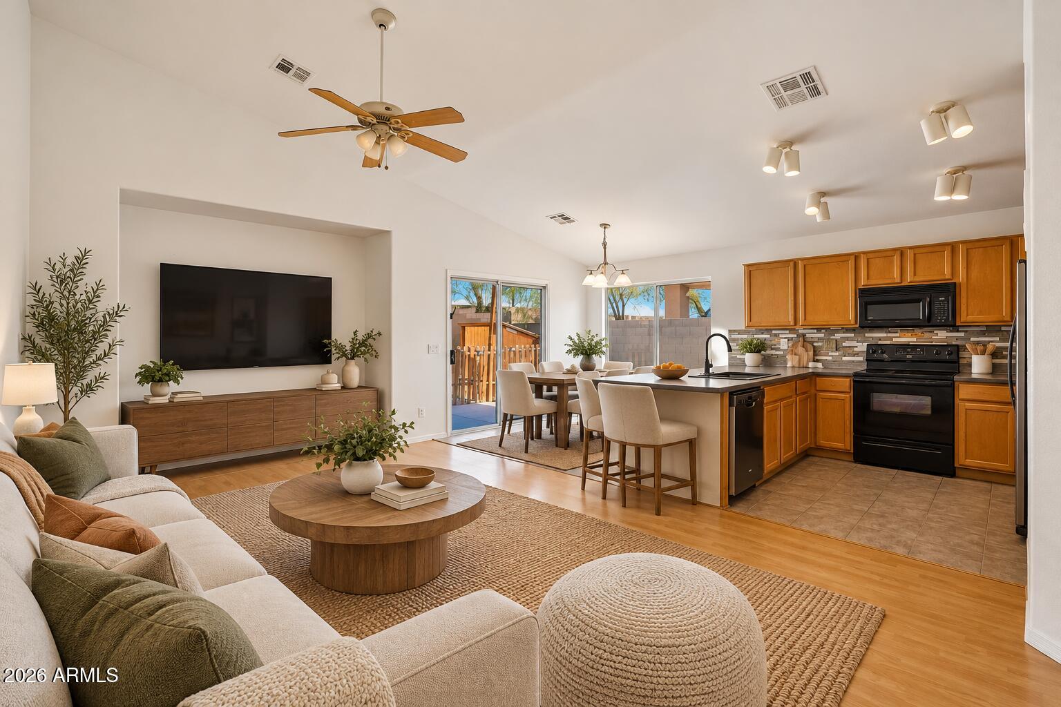 809 S DEL RANCHO --