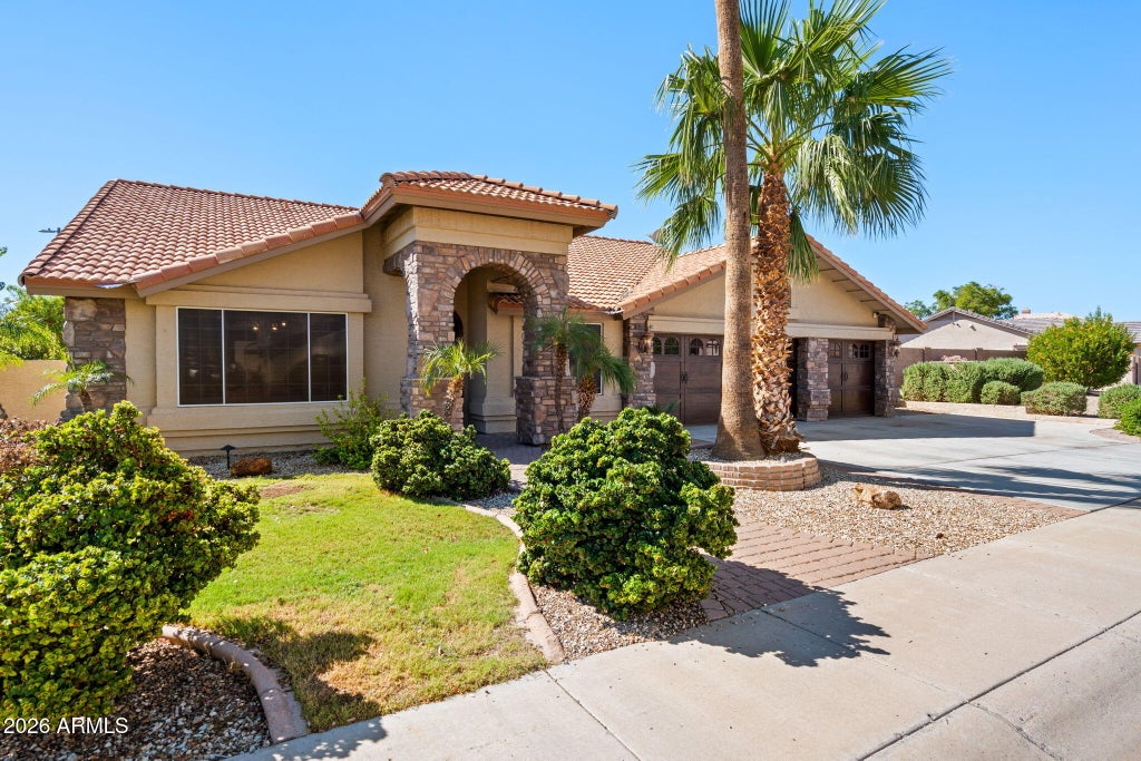 Photo of 5505 W Lone Cactus Drive, Glendale, AZ 85308 (MLS # 7086189)