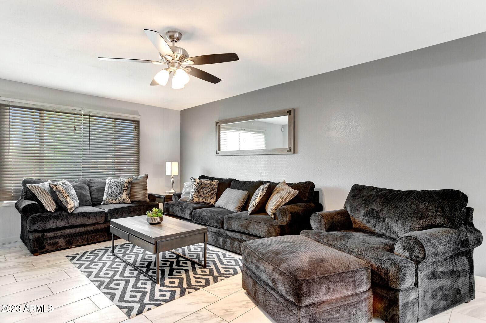 1524 E Broadmor Drive