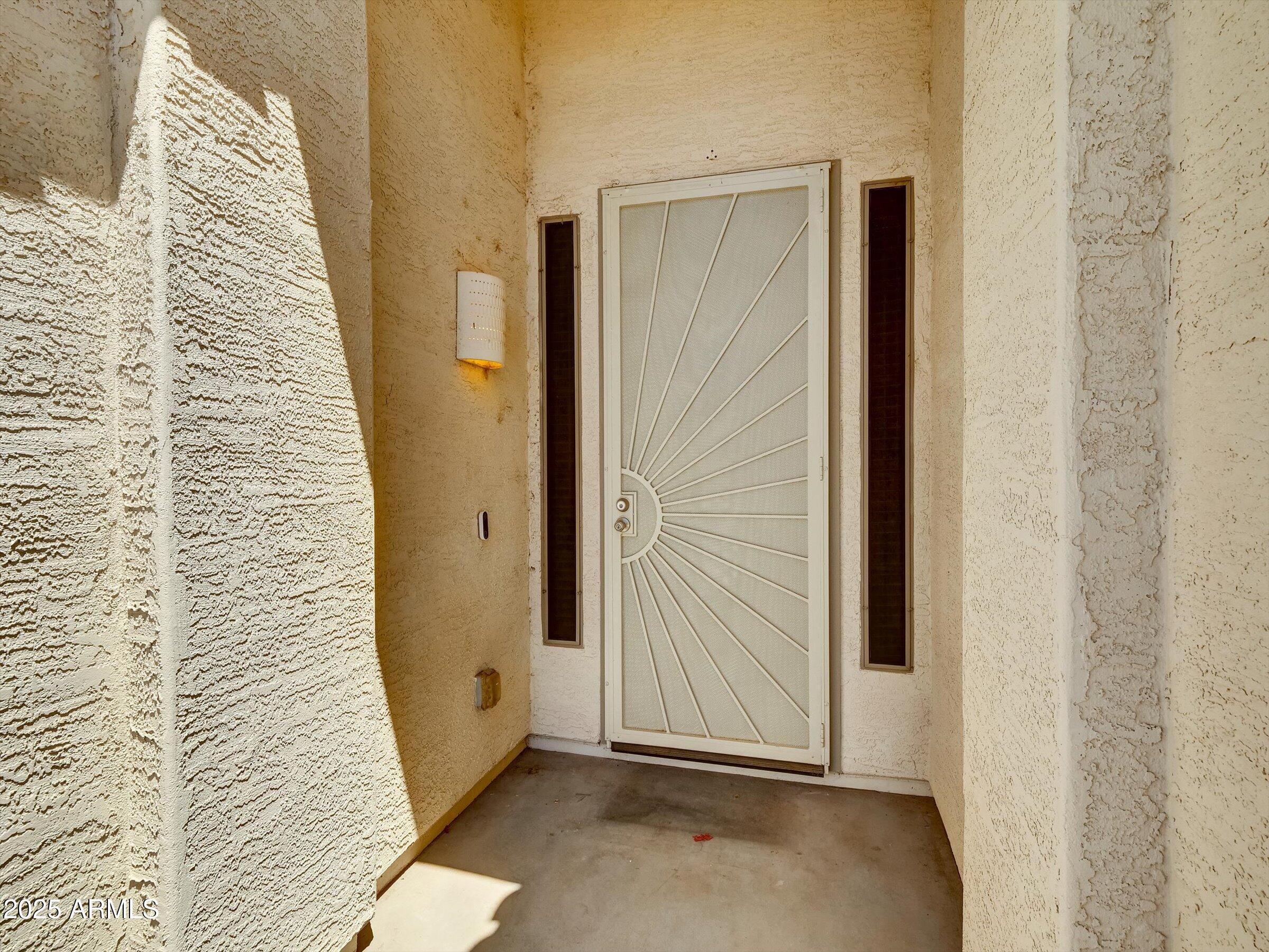 8854 W AUGUSTA Avenue