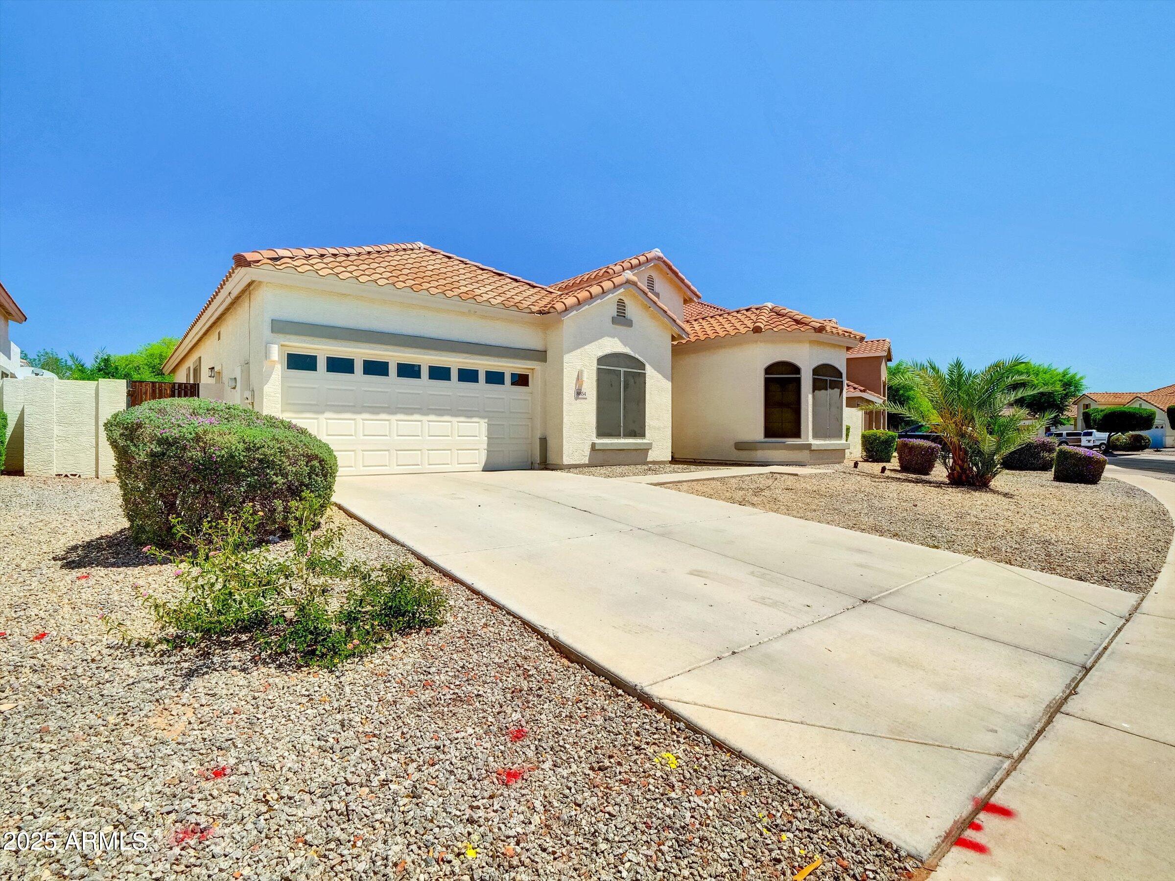 8854 W AUGUSTA Avenue