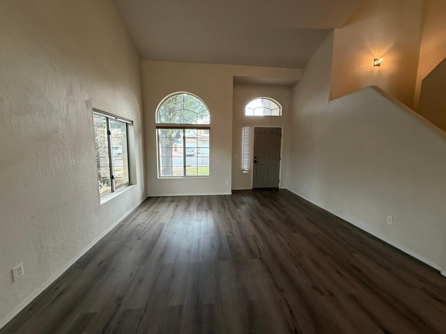 902 S Surfside Drive