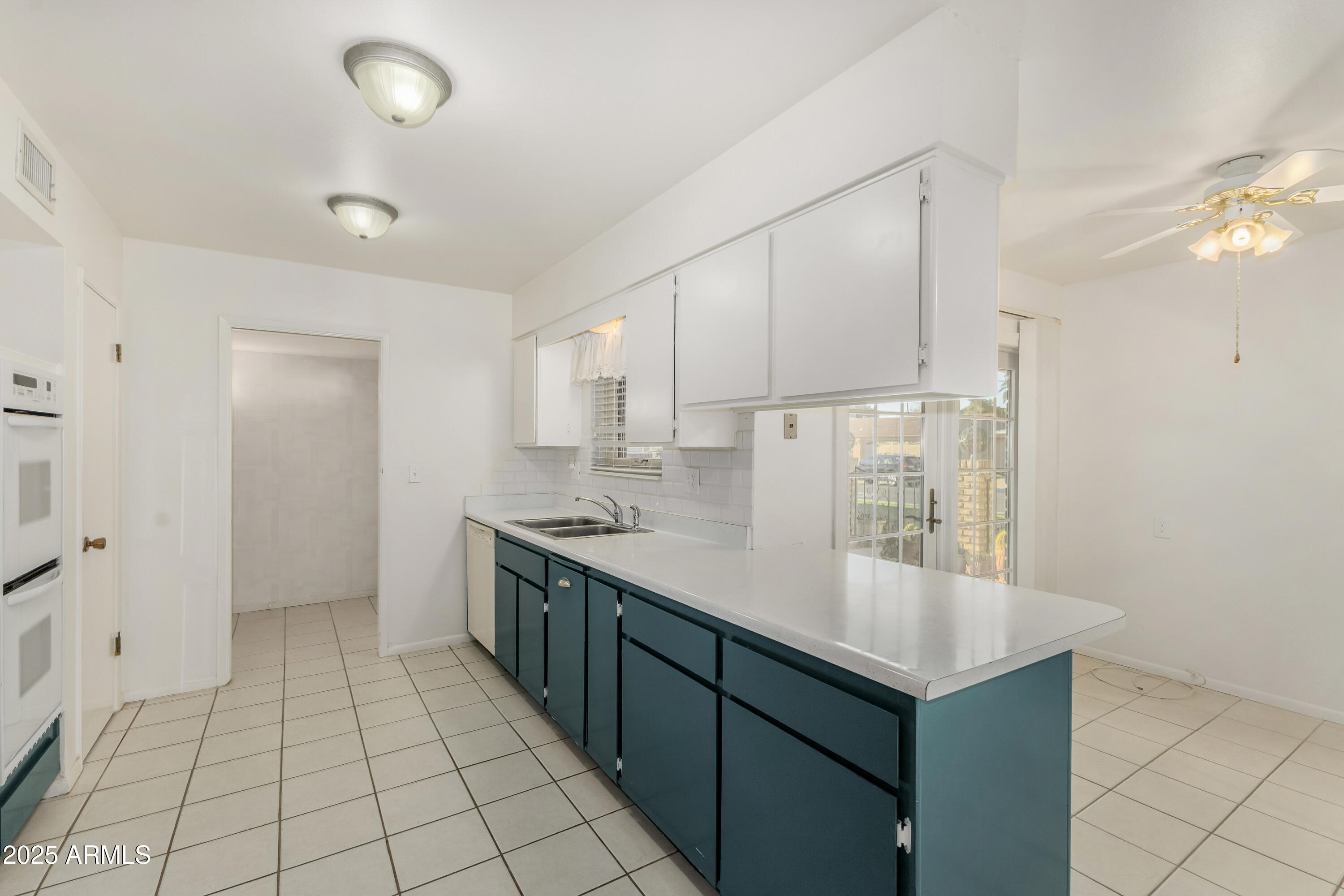 10209 W MOUNTAIN VIEW Road