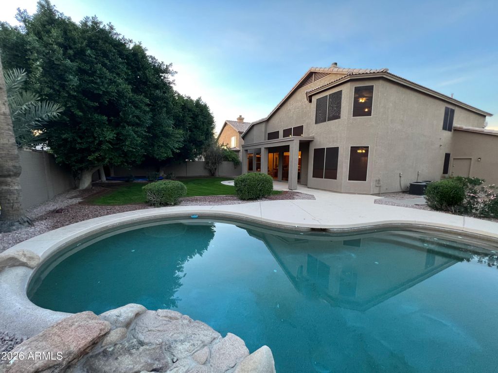 Photo of 473 W Desert Avenue, Gilbert, AZ 85233 (MLS # 6989324)