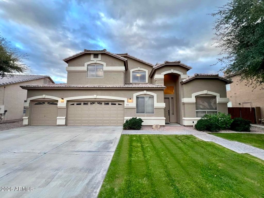 Photo of 473 W Desert Avenue, Gilbert, AZ 85233 (MLS # 6989324)