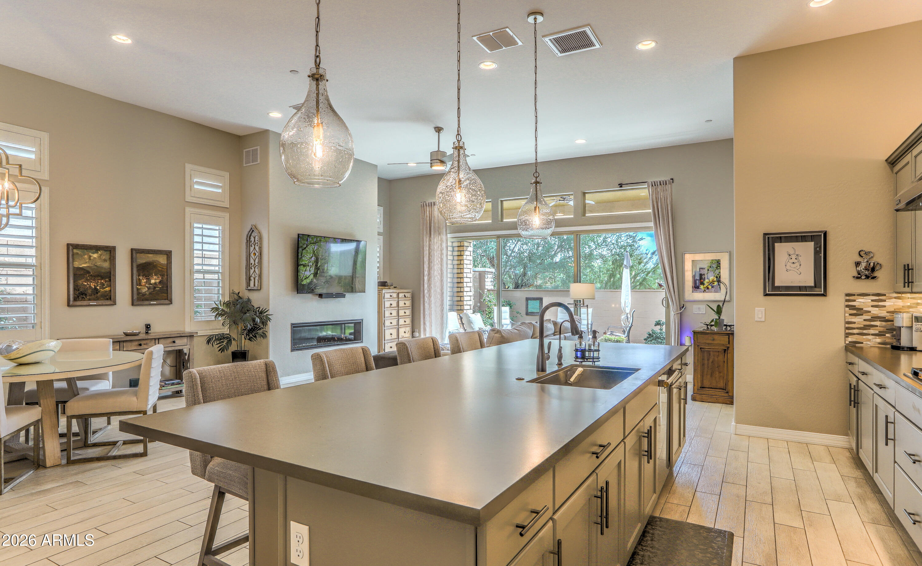 7247 E Camino Salida Del Sol --