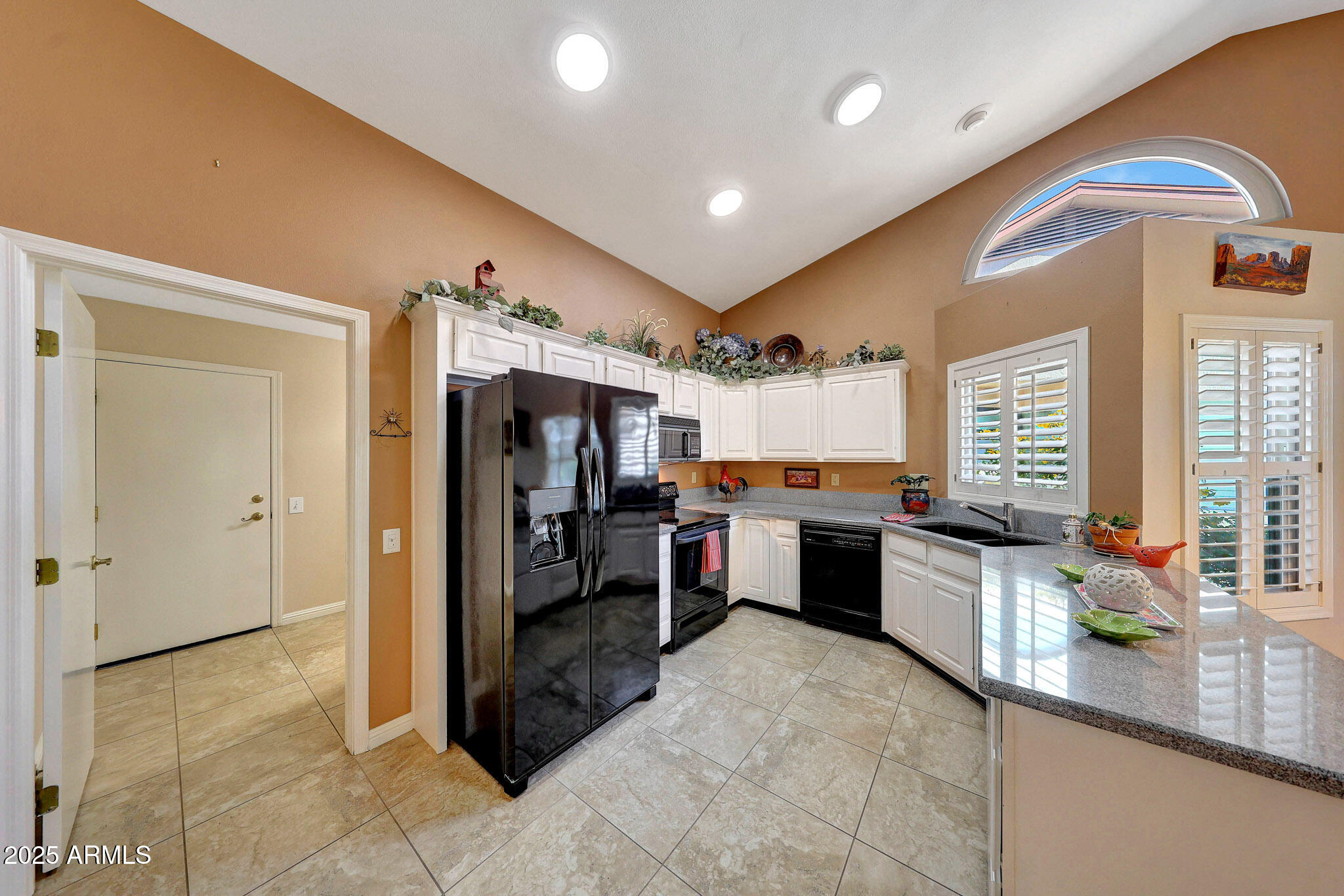 13633 W GREENVIEW Drive