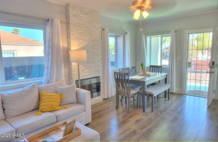 1522 E PIERCE Street