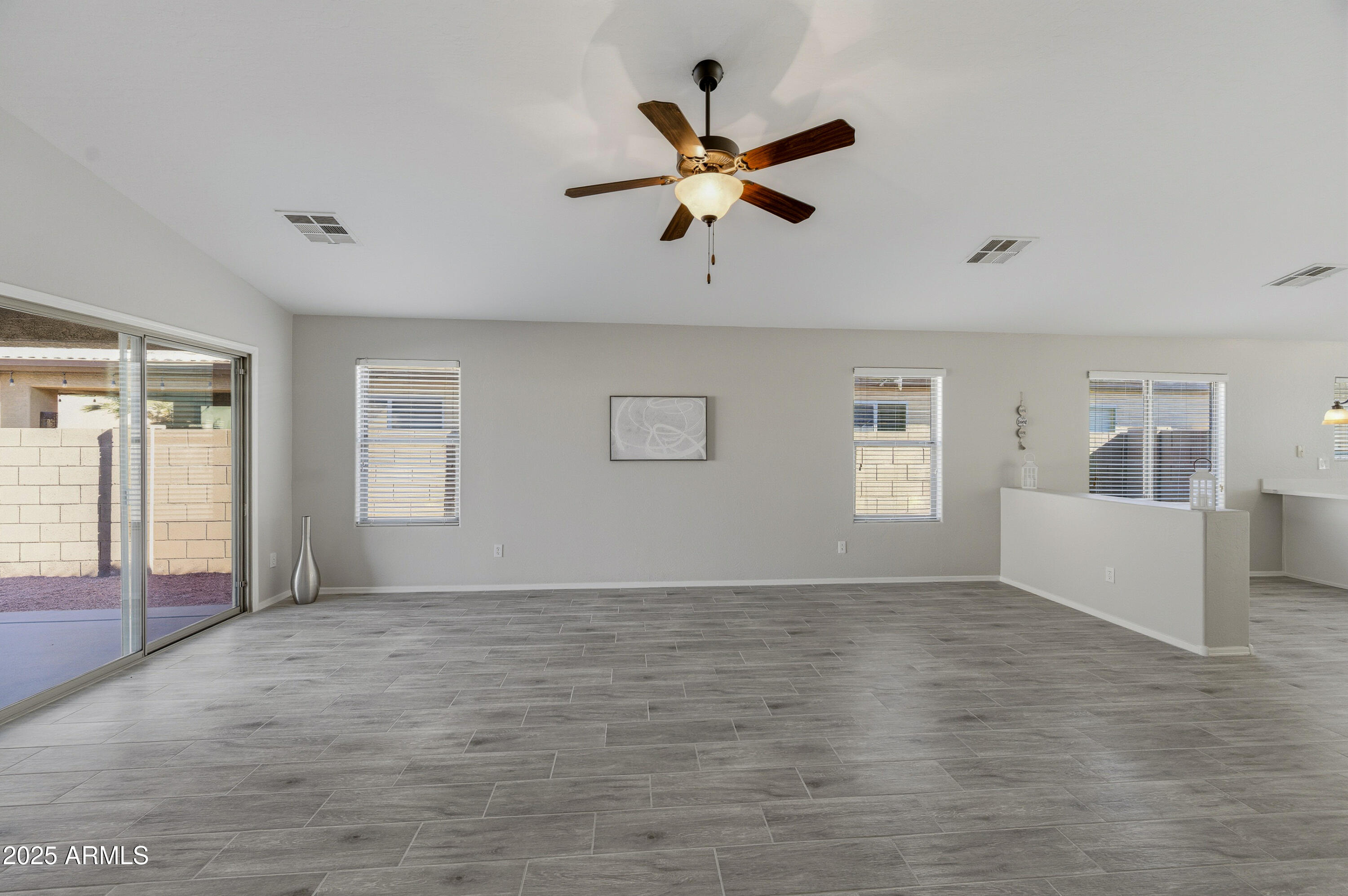 45526 W WINDMILL Drive