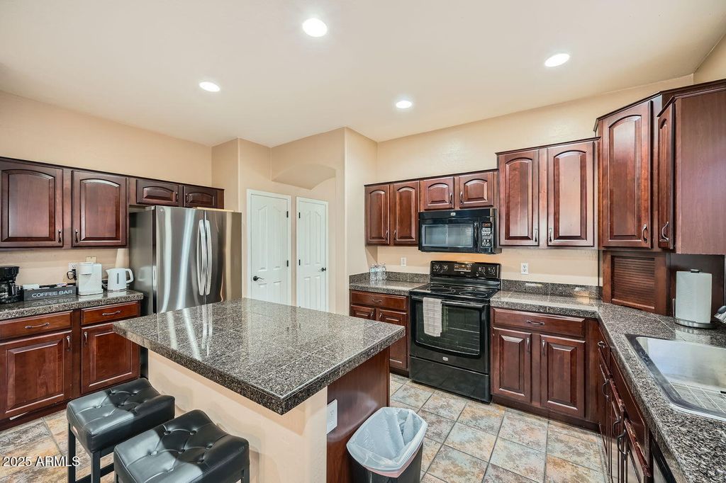 Photo of 12842 W Whitton Avenue, Avondale, AZ 85392 (MLS # 6961511)