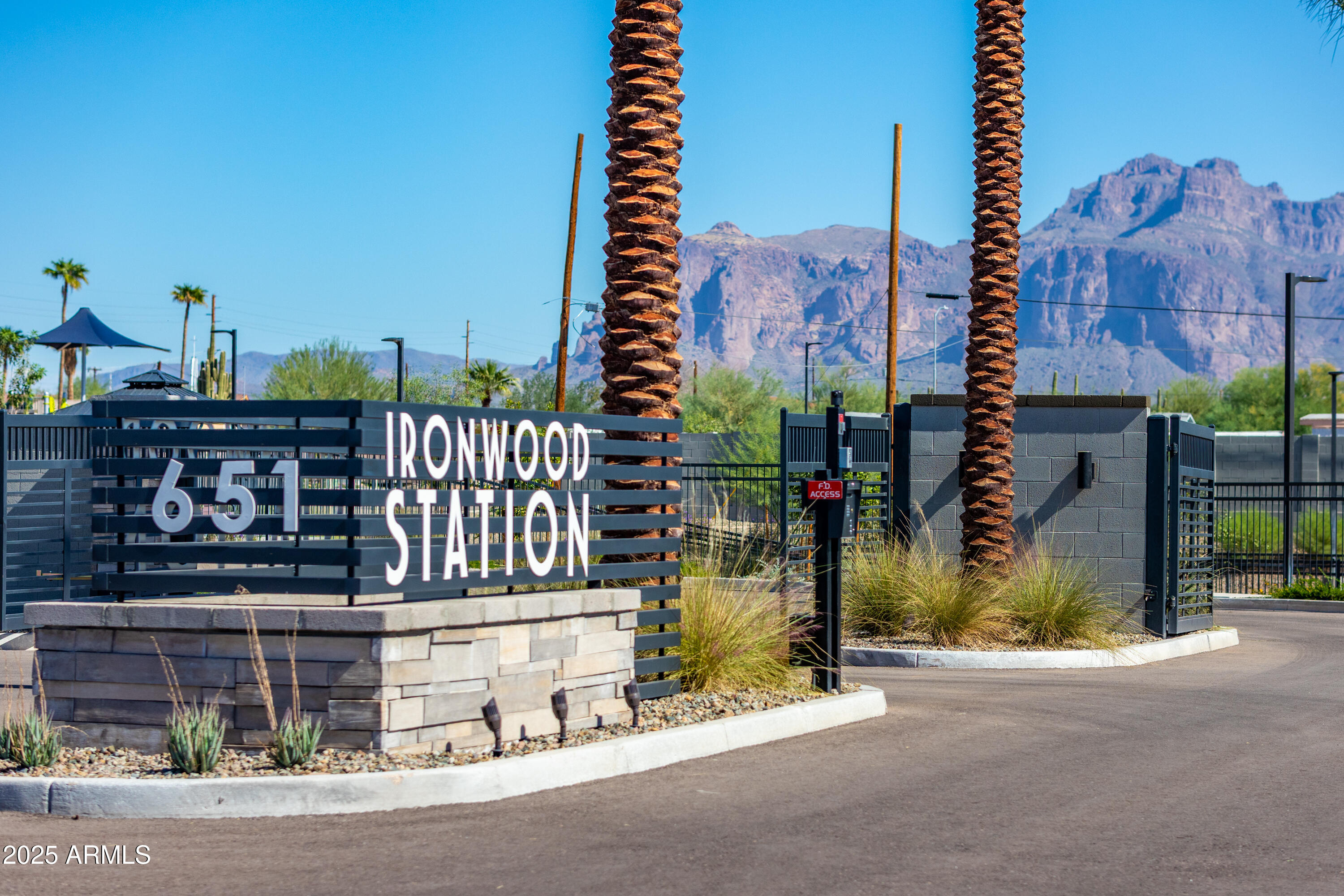 651 N Ironwood Drive 9