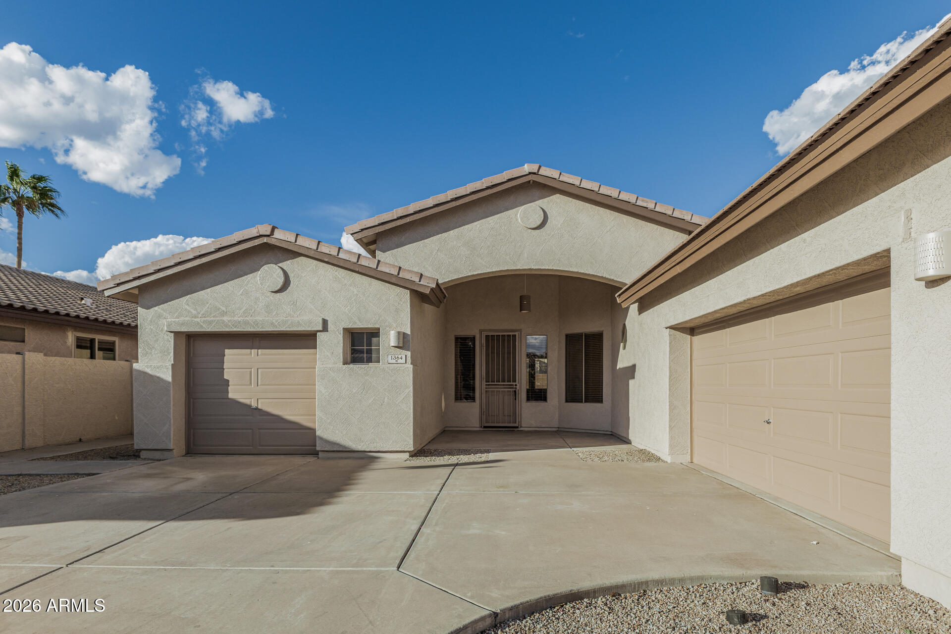 Properties 3 1364 E Whitten Place