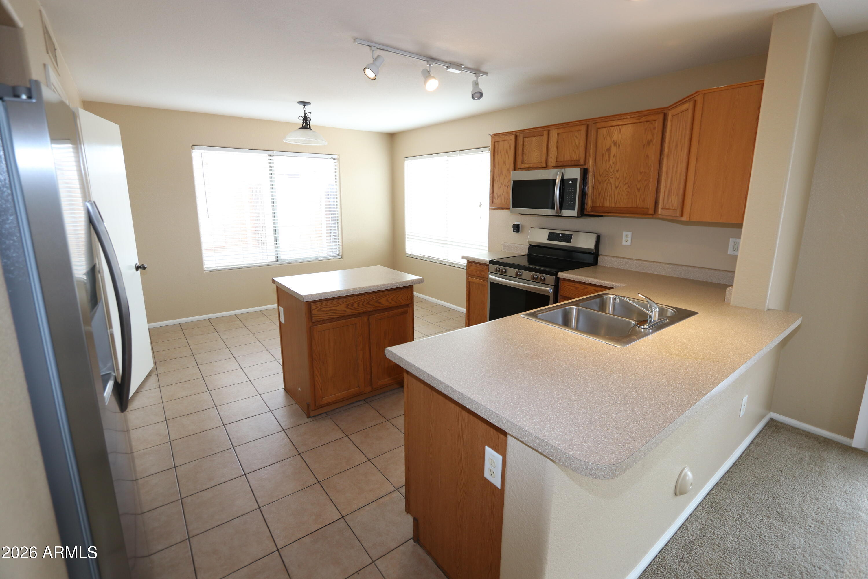 4821 W VALENCIA Drive