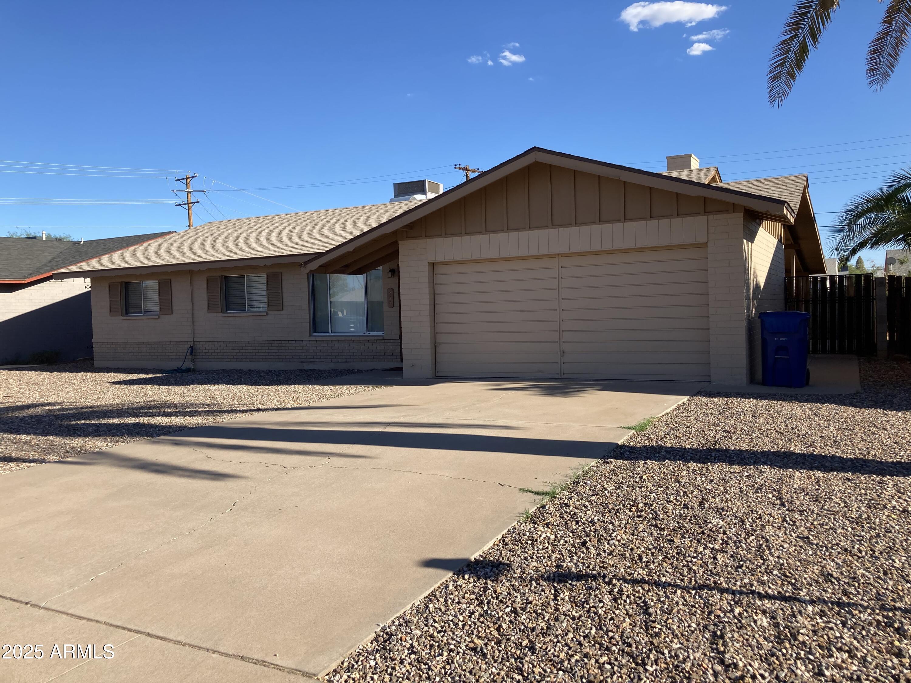 233 E ERIE Drive