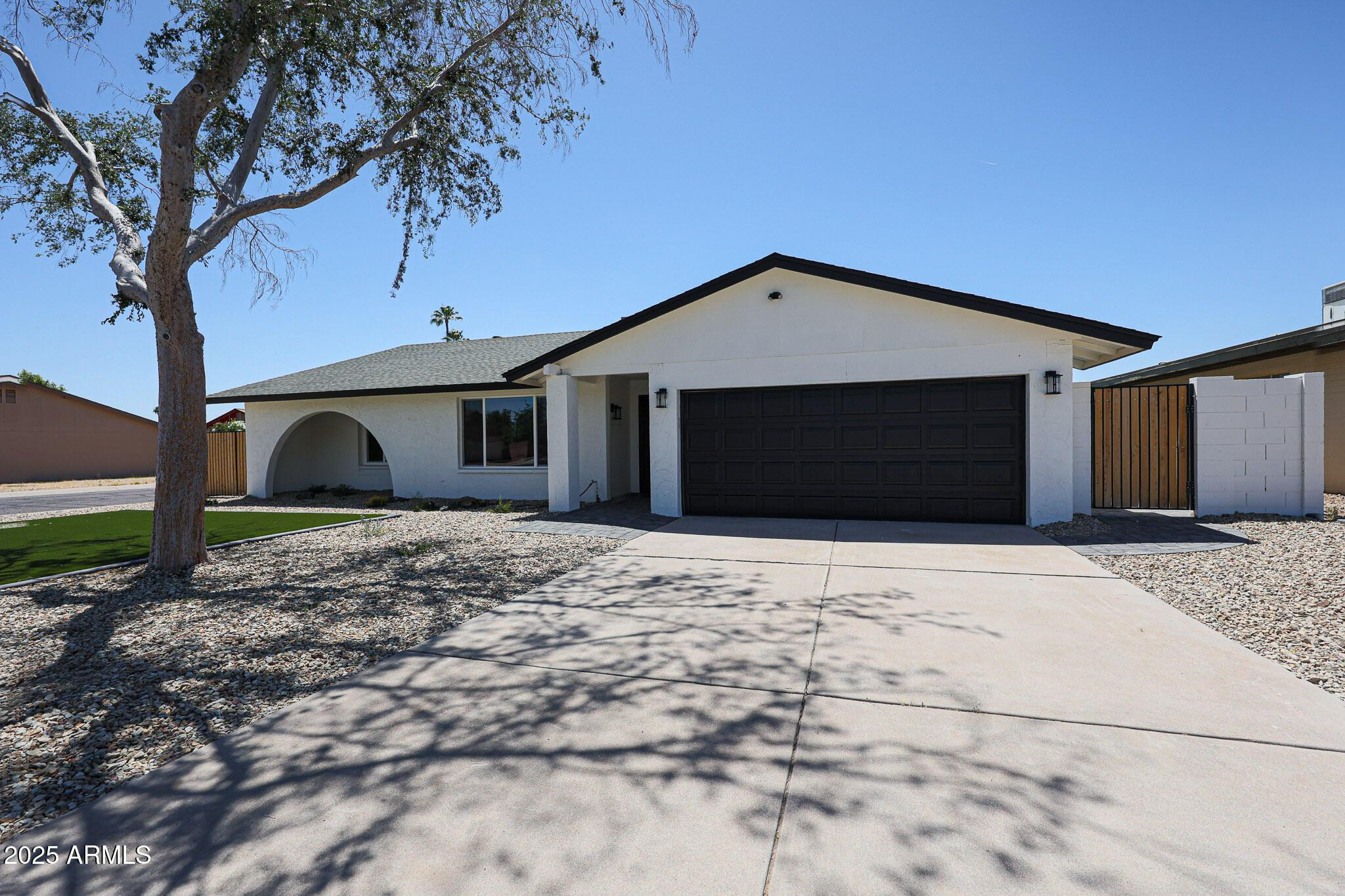 11202 N 43rd Drive
