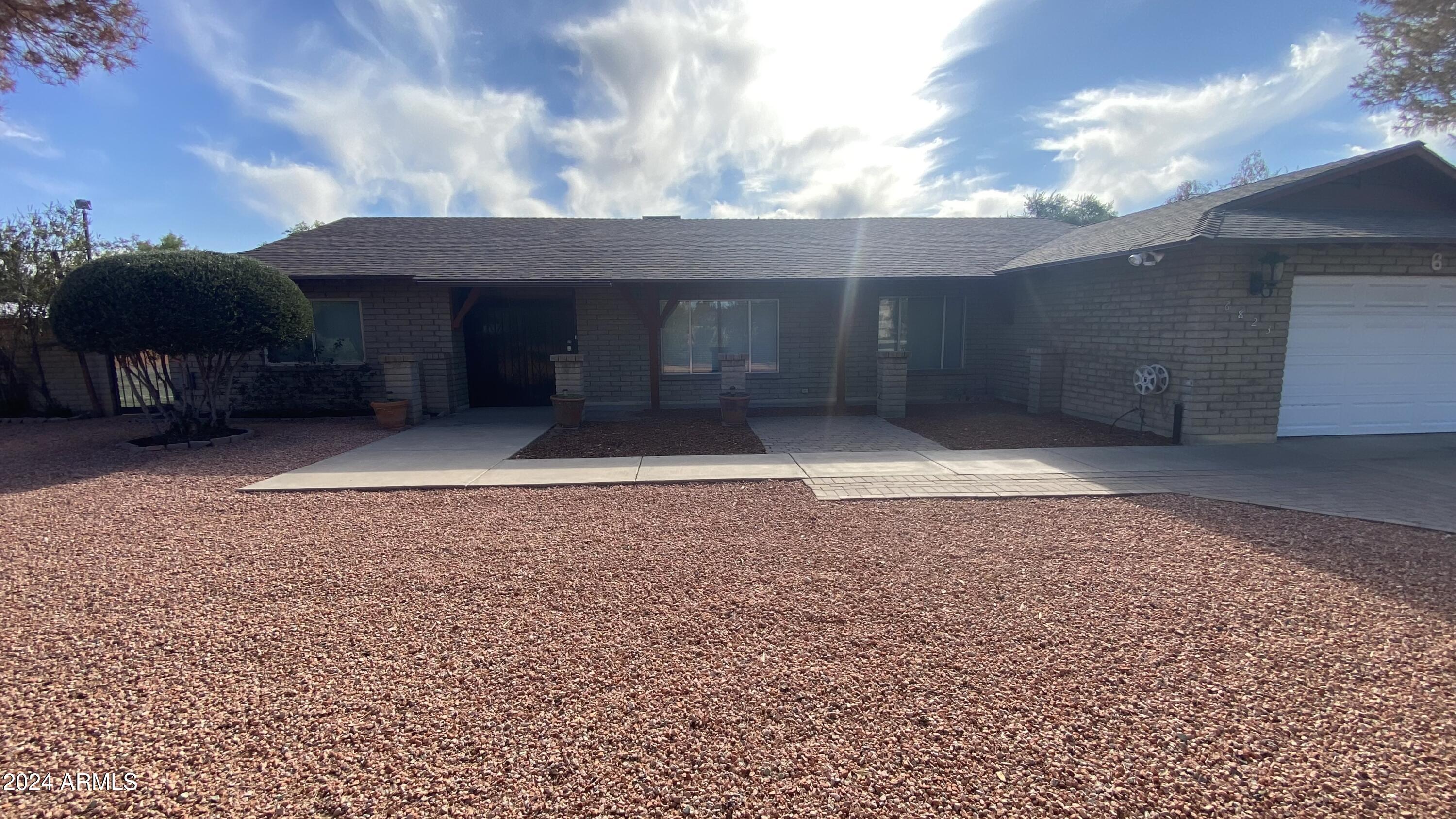 6823 W UNION HILLS Drive