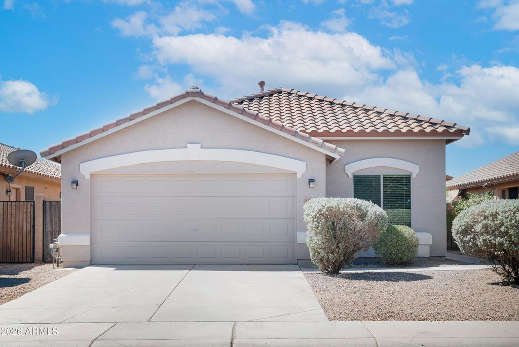 Photo of 46137 W Guilder Avenue, Maricopa, AZ 85139 (MLS # 7022390)