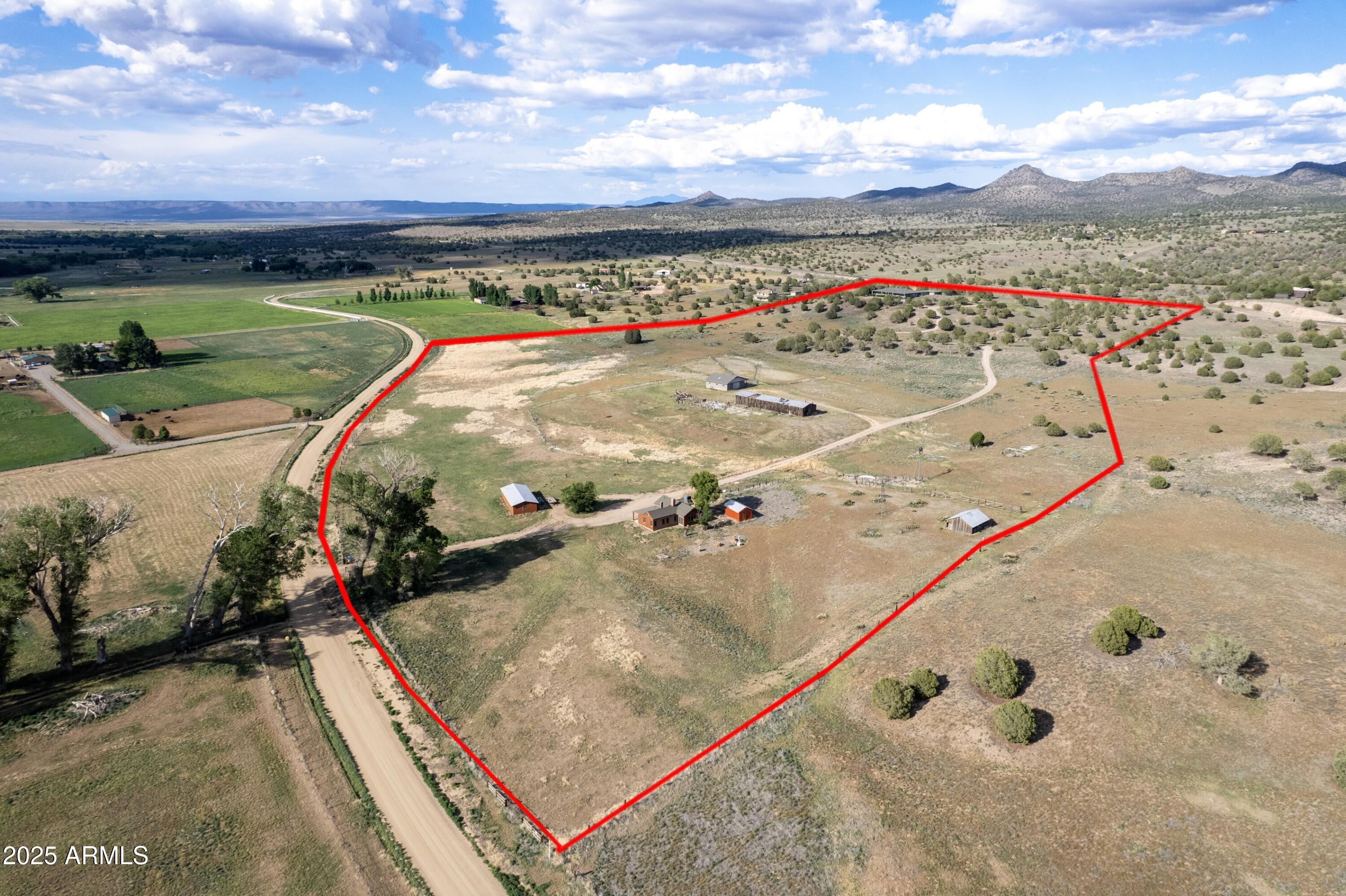 19125 N LOWER TERRITORY Road