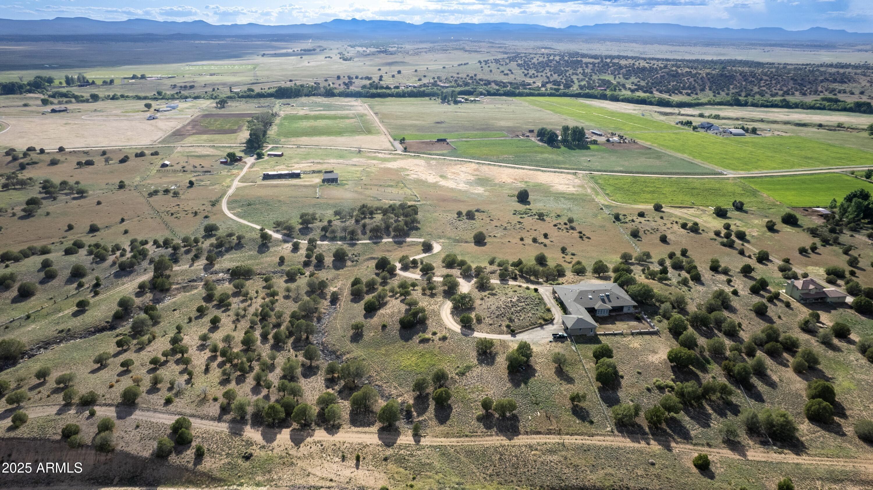 19125 N LOWER TERRITORY Road