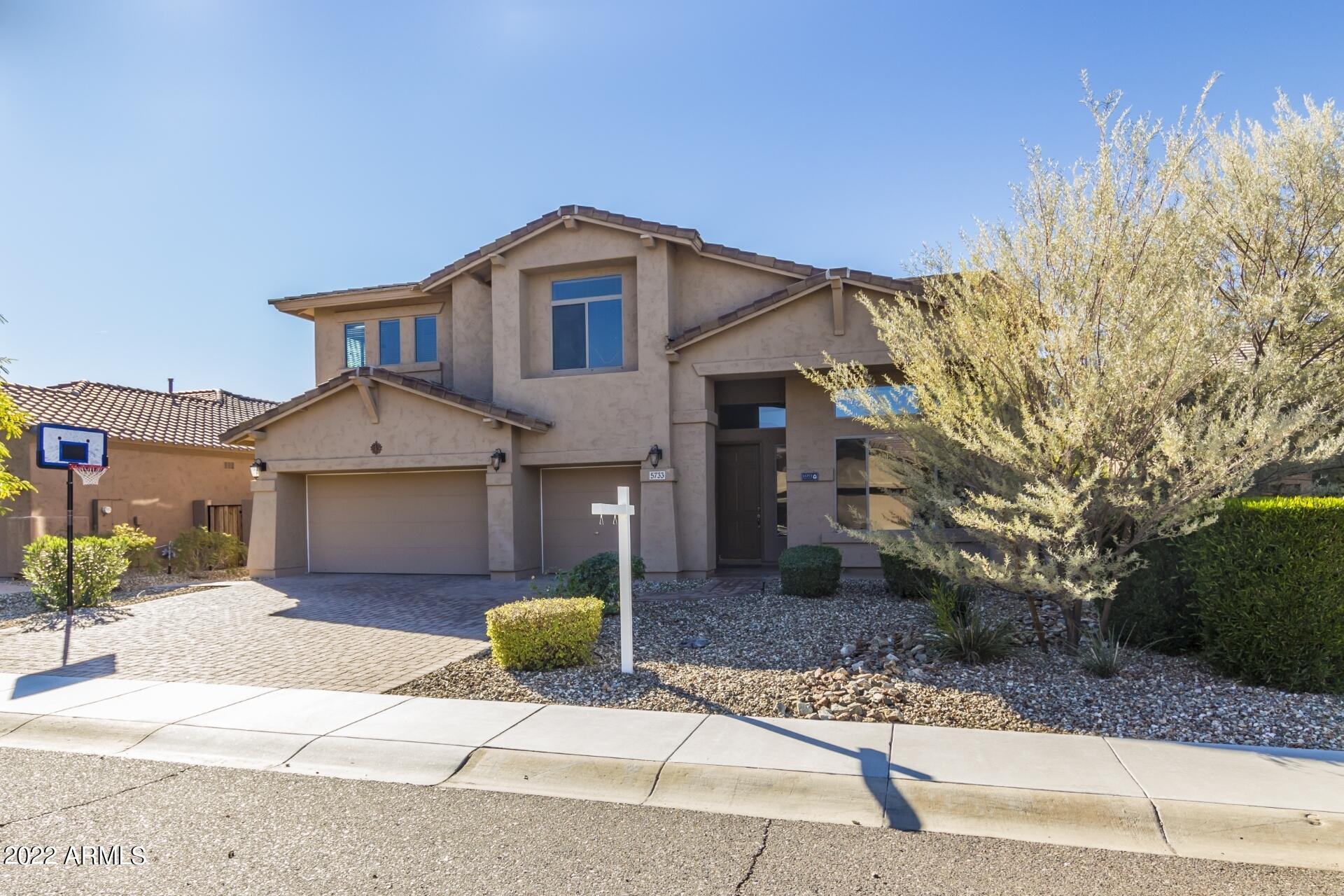 5733 W Plum Road