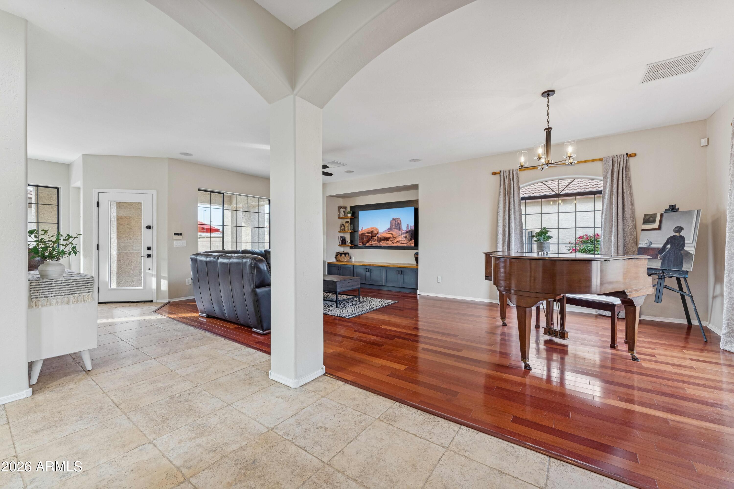 3543 E Calistoga Drive